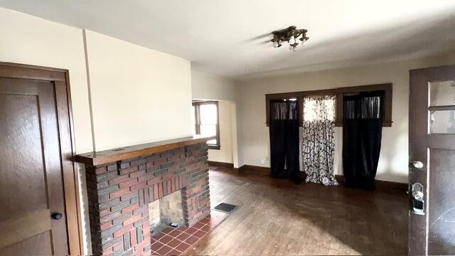 468 E Cecil Street Property Photo 7