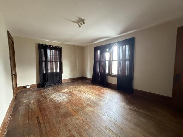468 E Cecil Street Property Photo 10