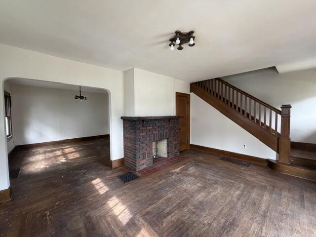 468 E Cecil Street Property Photo 12