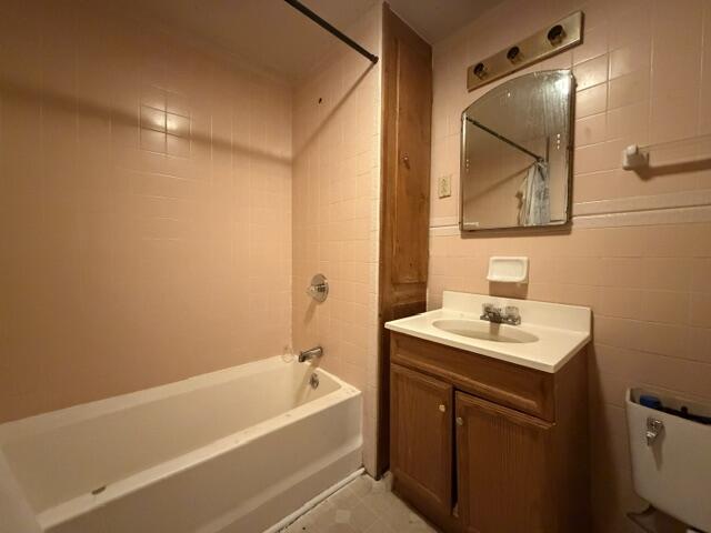 468 E Cecil Street Property Photo 19