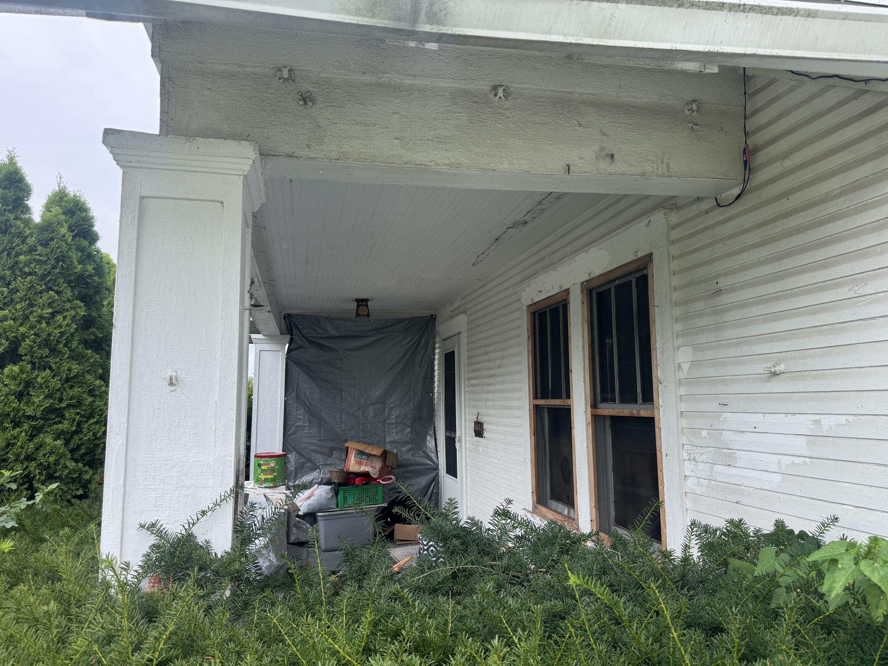 1168 Delta Road Property Photo 2