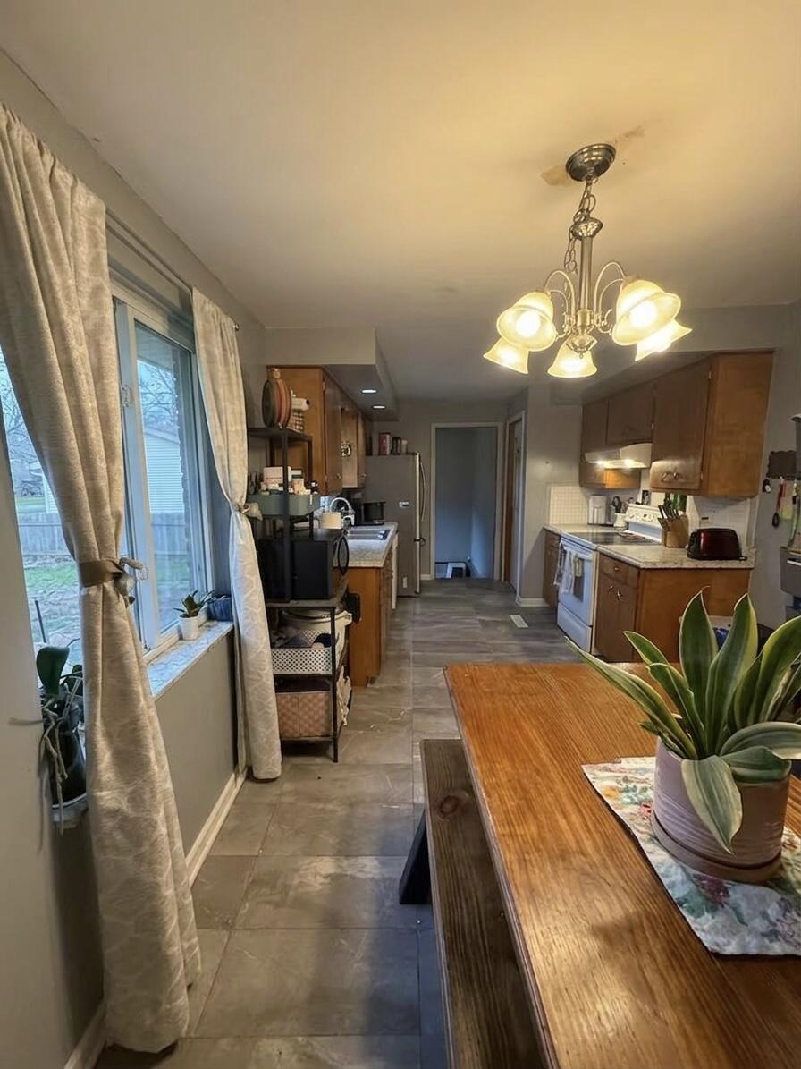 1309 Superior Street Property Photo 7