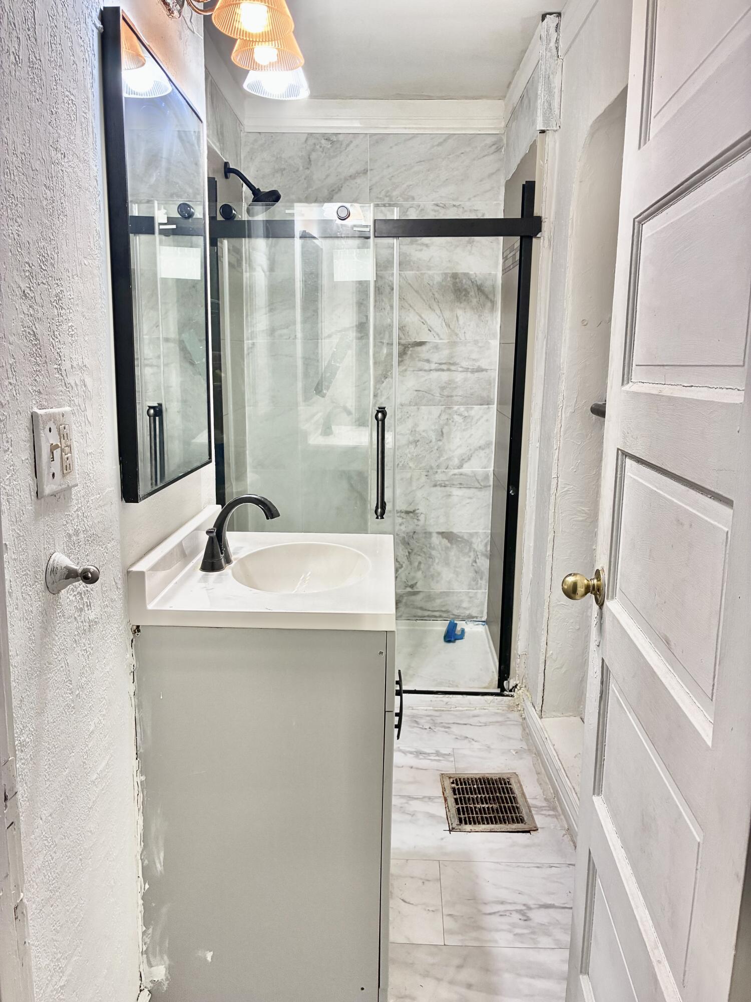 227 E Northern Avenue Property Photo 10