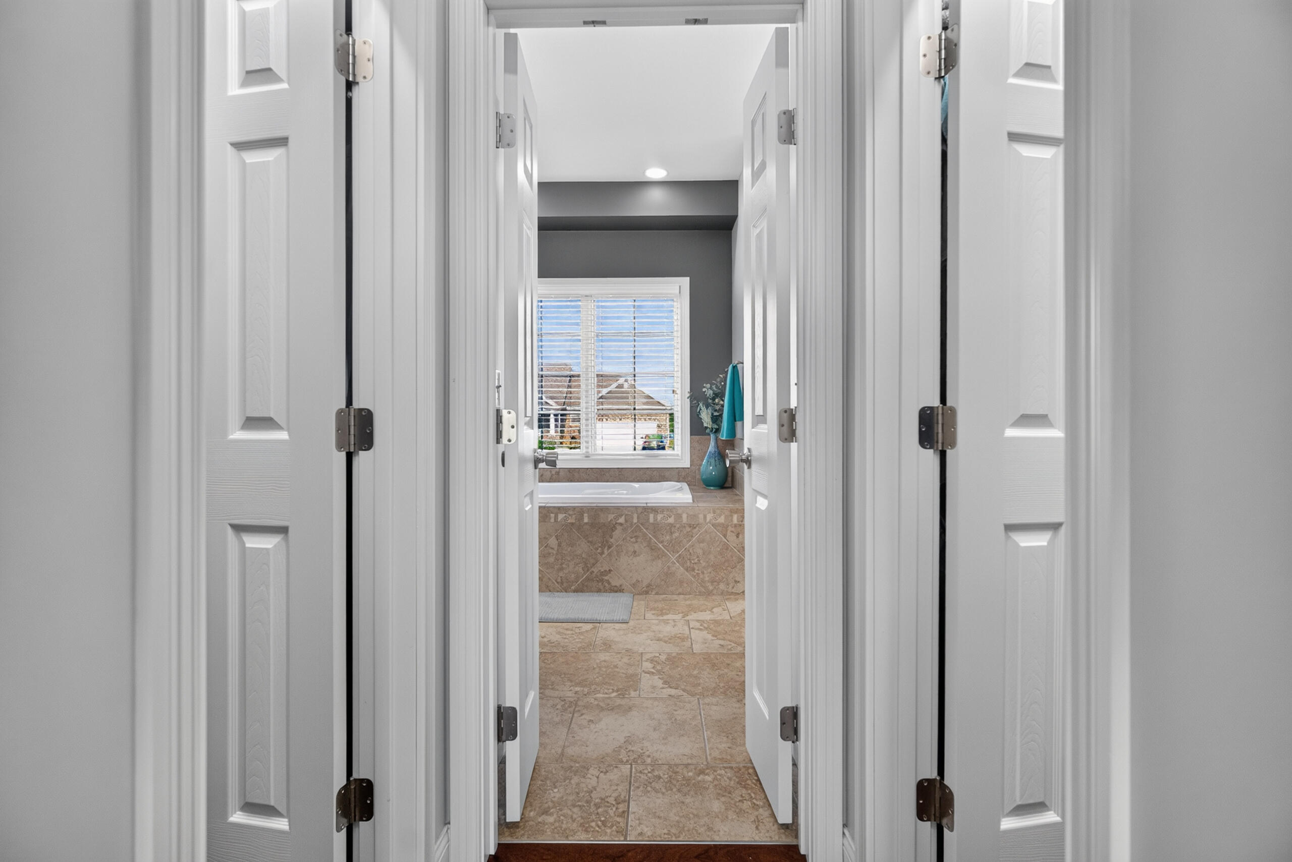111 Brentwood Court Property Photo 29