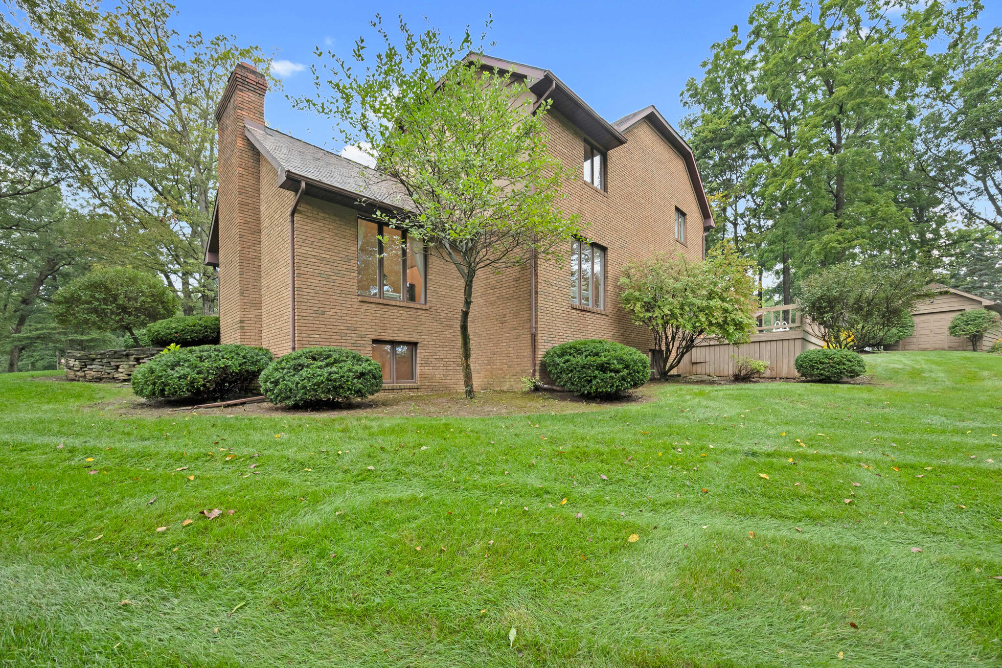 100 Tanglewood Drive Property Photo 7