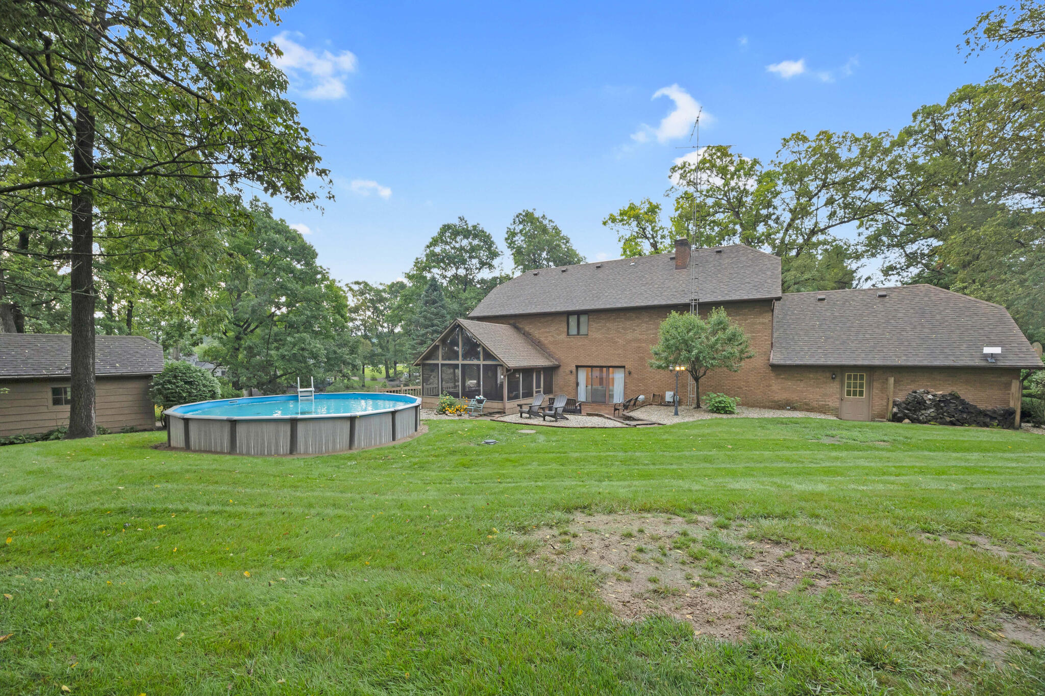 100 Tanglewood Drive Property Photo 16