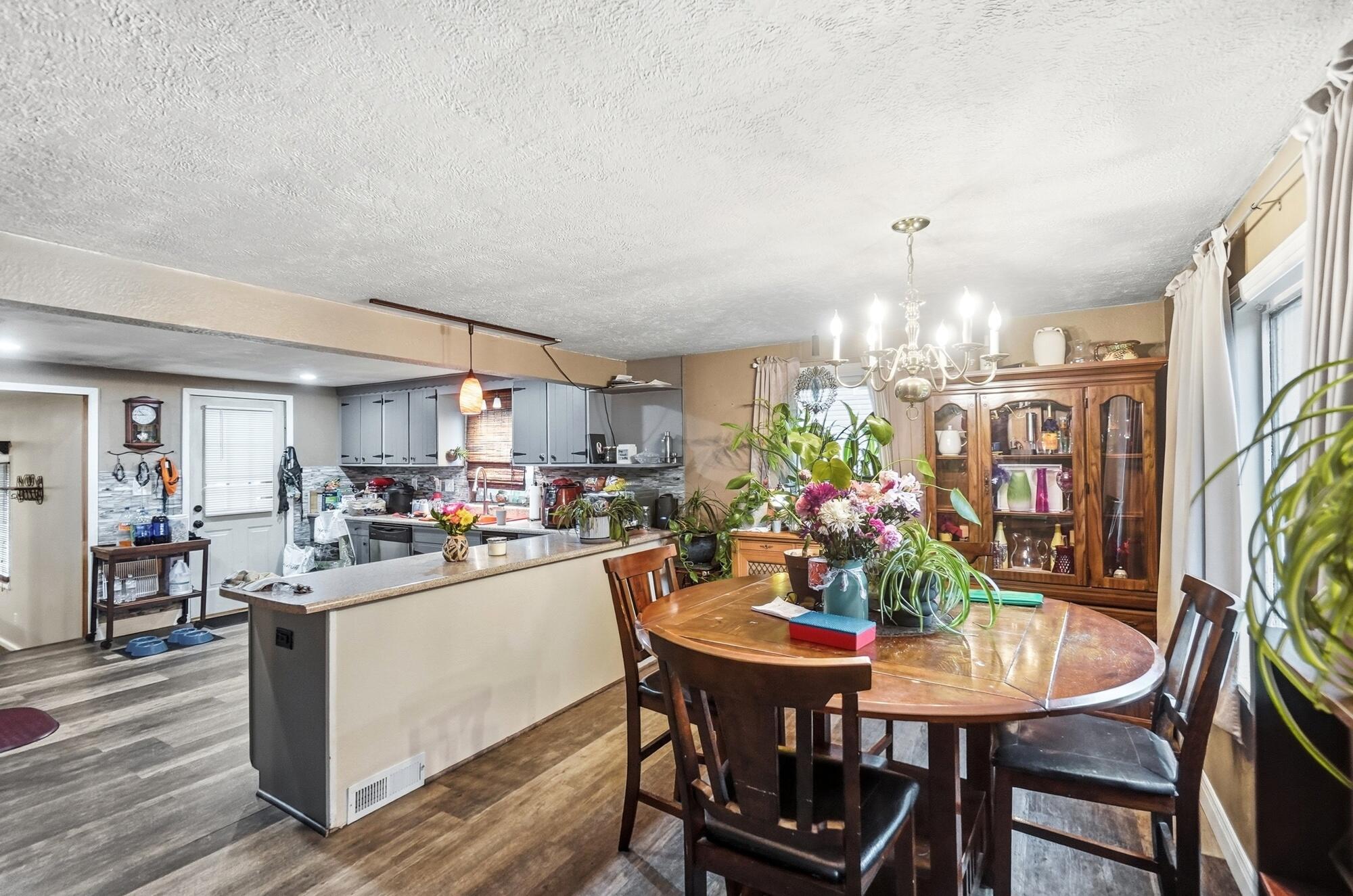 1310 Texas Avenue Property Photo 8