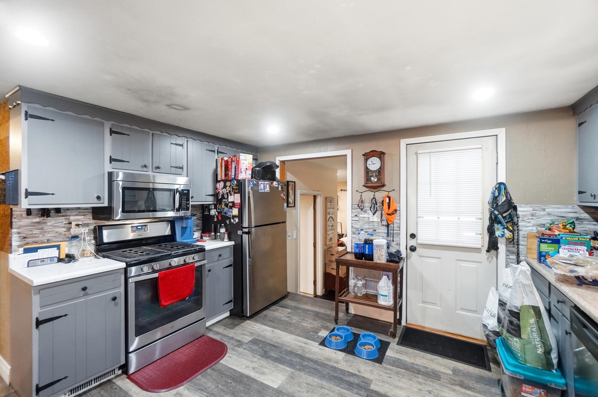 1310 Texas Avenue Property Photo 14