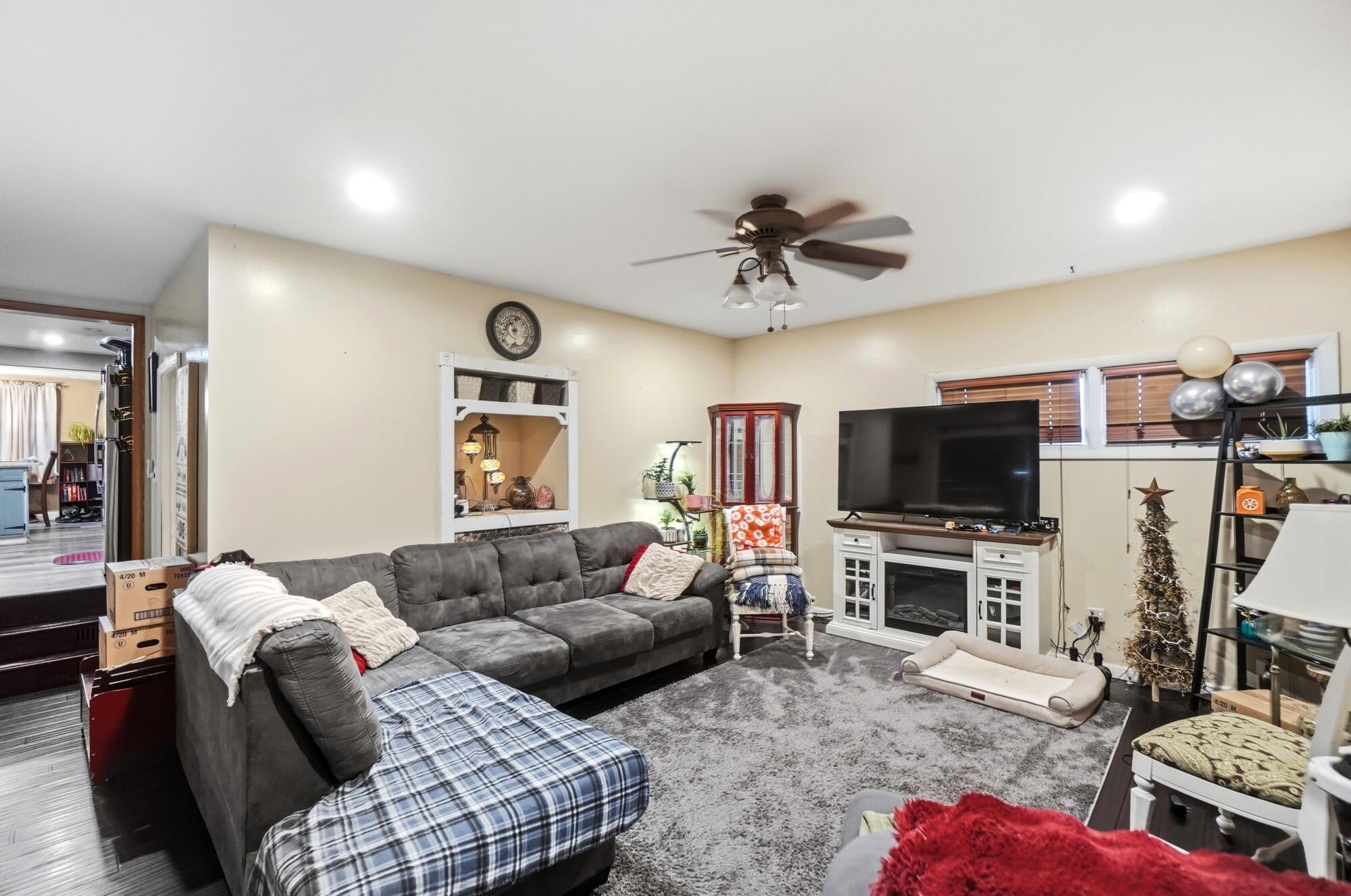 1310 Texas Avenue Property Photo 16