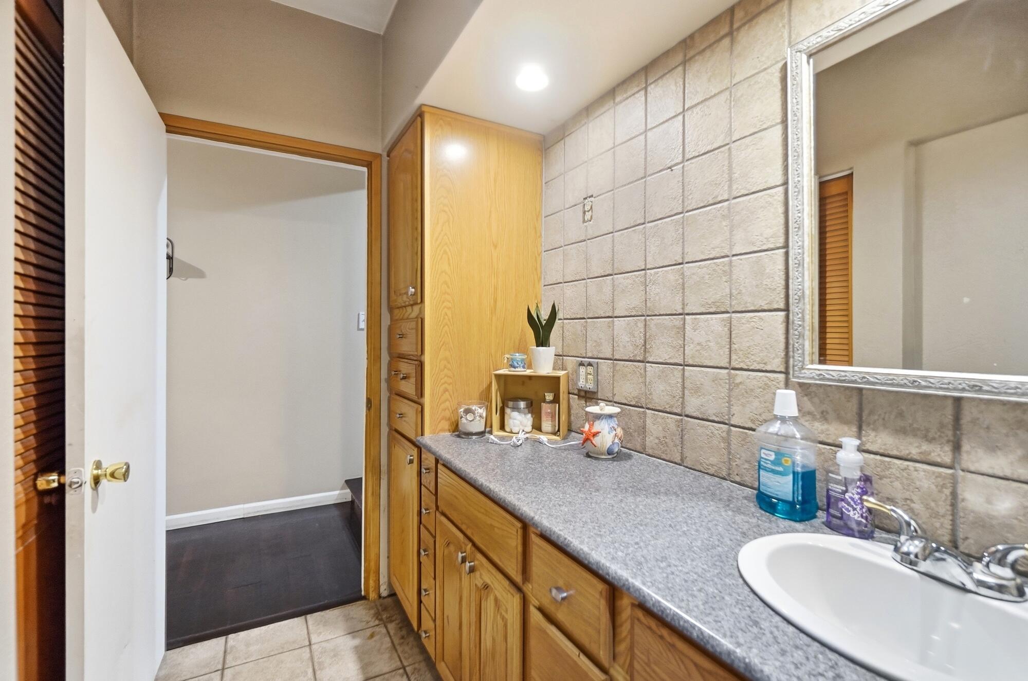 1310 Texas Avenue Property Photo 19