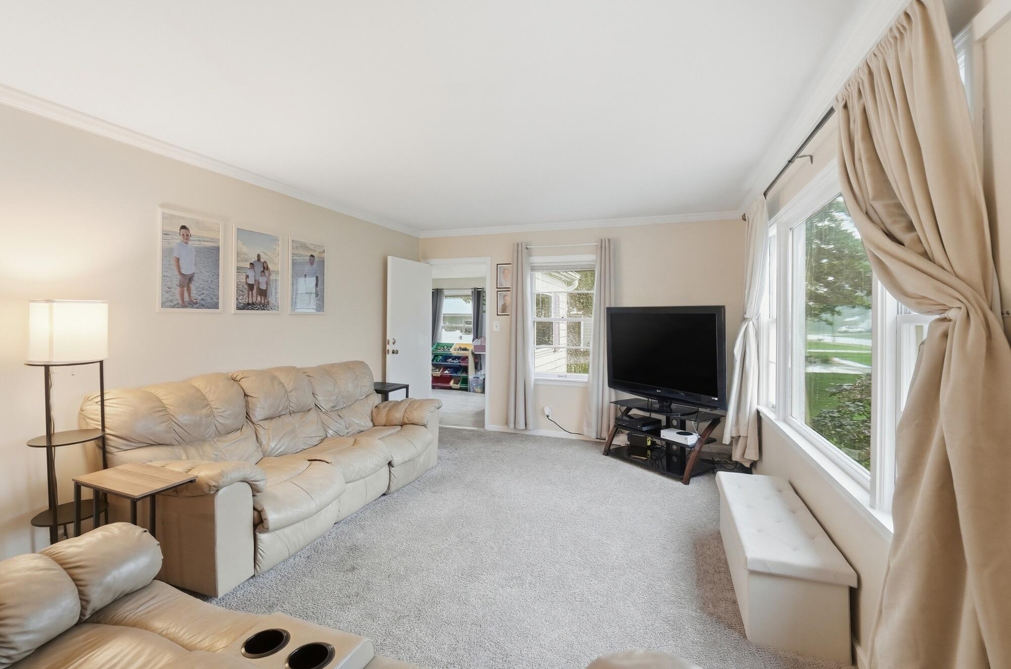 532 E Wayne Street Property Photo 6