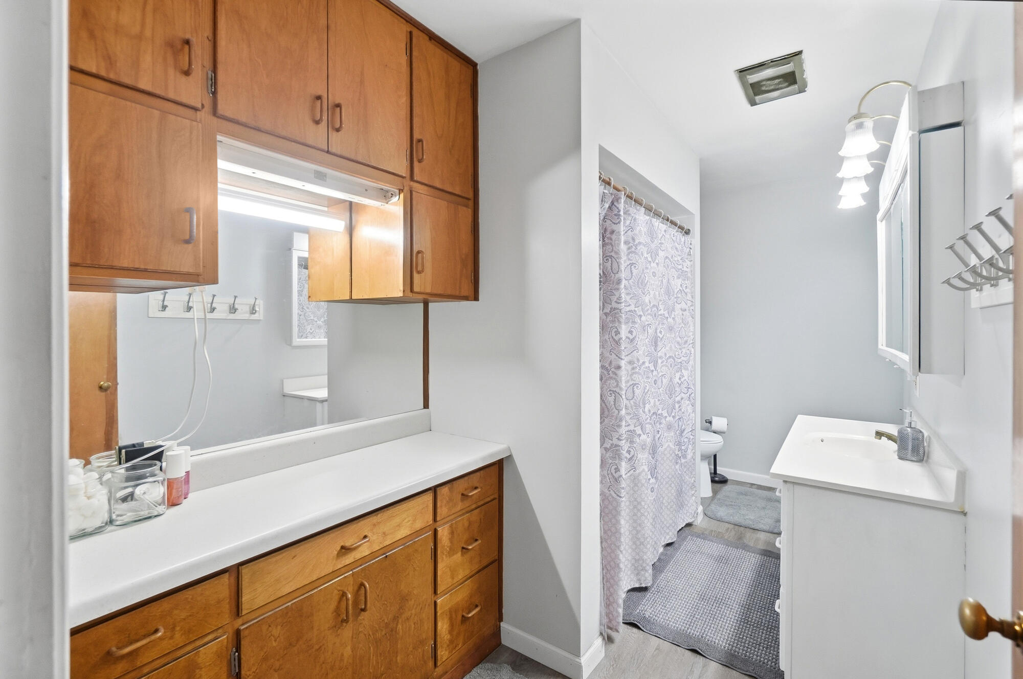 532 E Wayne Street Property Photo 16