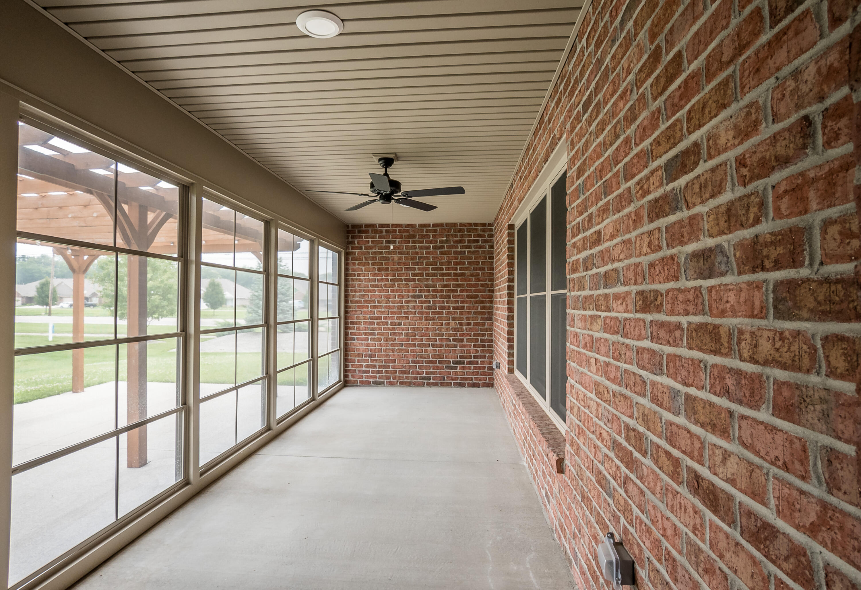 607 W Bentley Circle Property Photo 17