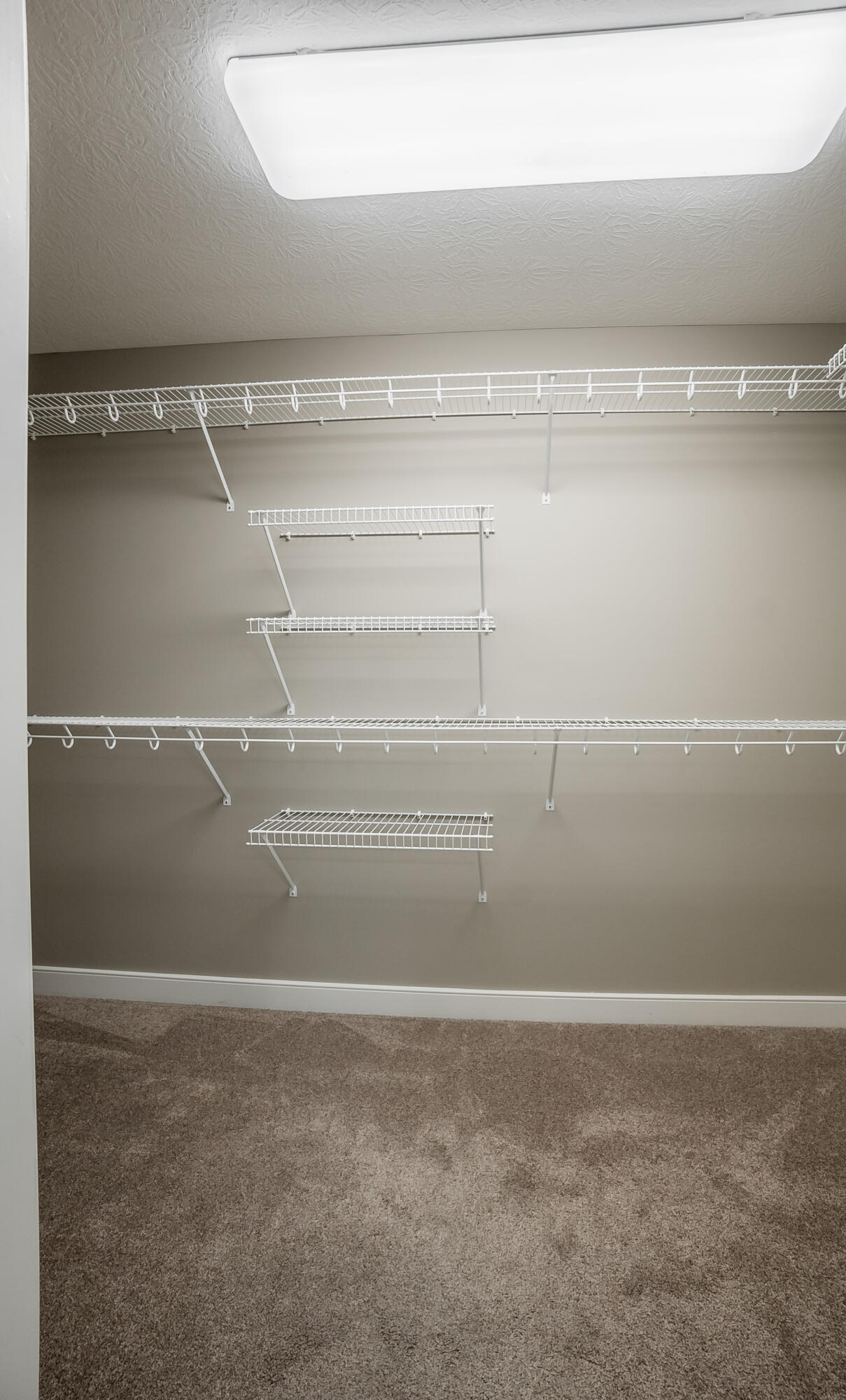 607 W Bentley Circle Property Photo 32