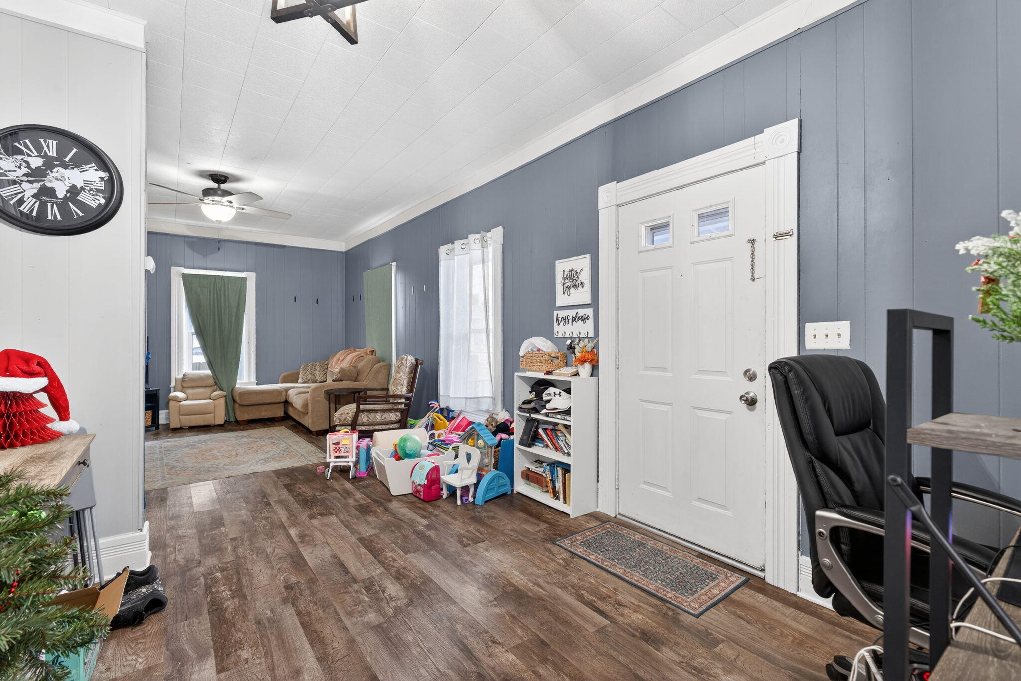 208 N Madriver Street Property Photo 9
