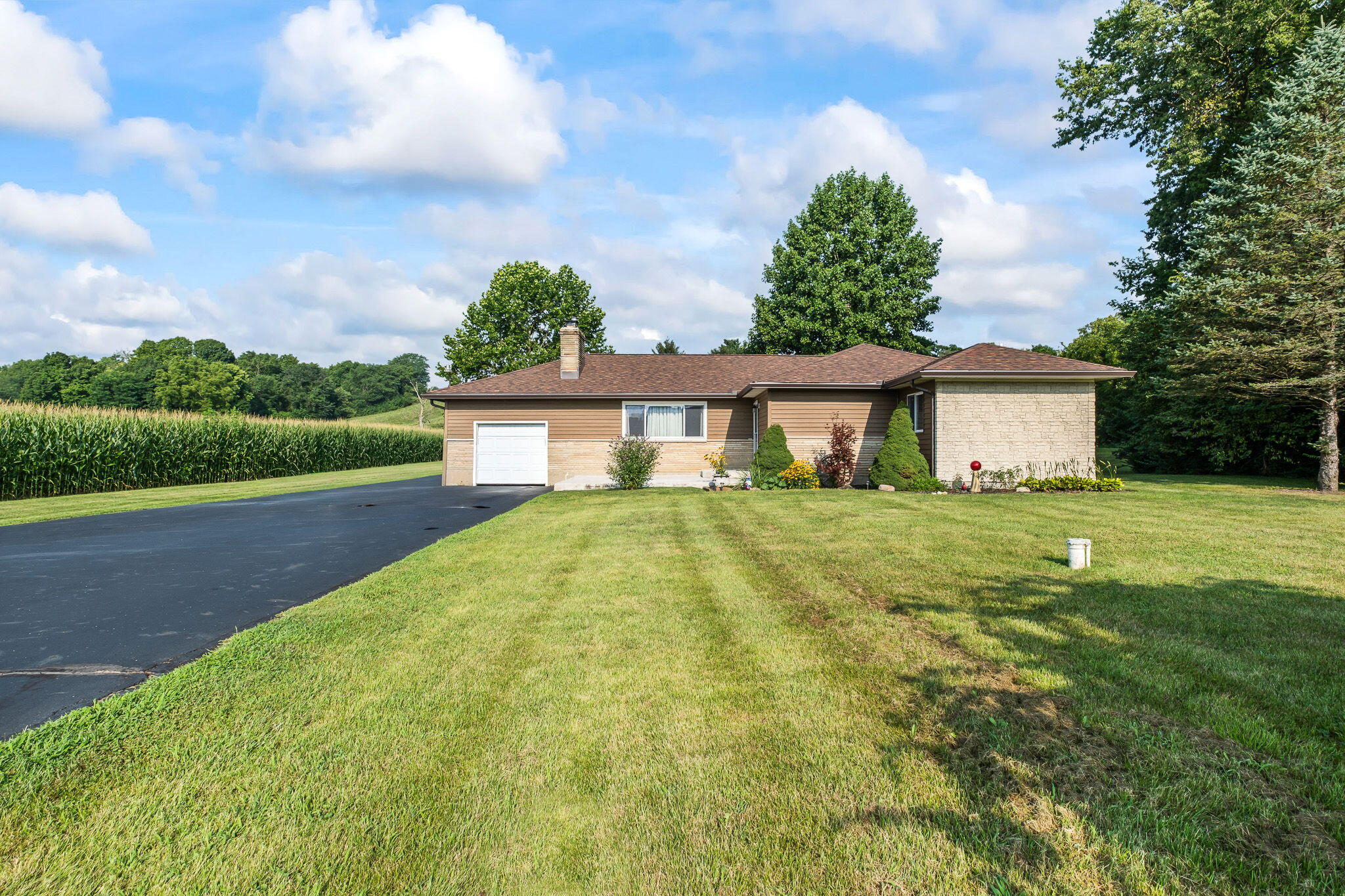 4179 Upper Valley Pike Property Photo 3