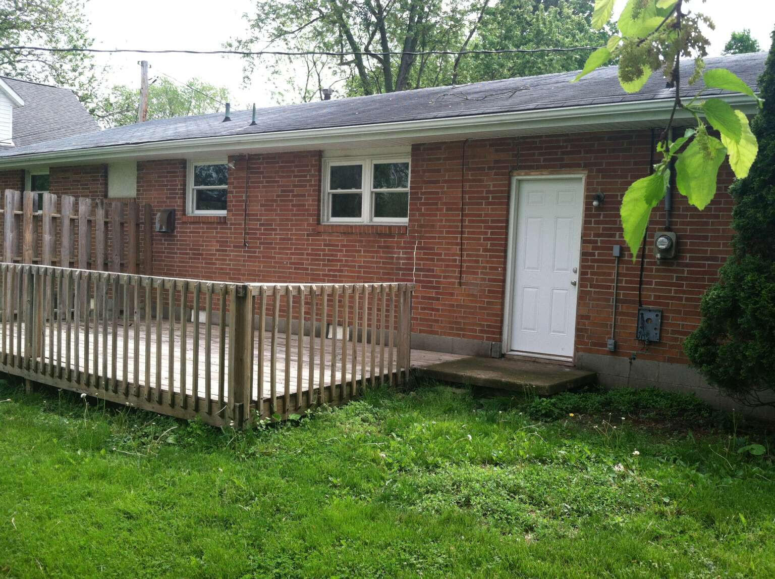 419 Riverside Drive Property Photo 2