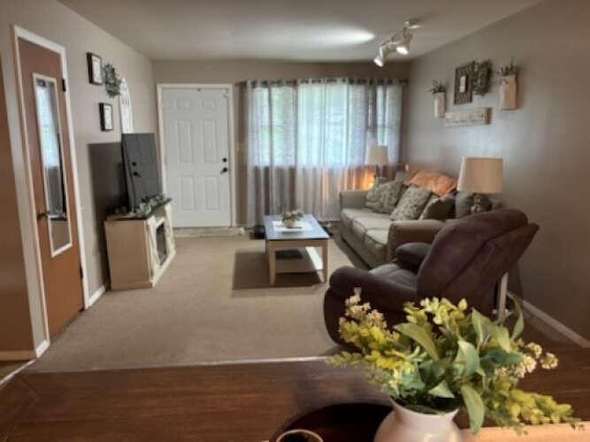 419 Riverside Drive Property Photo 24