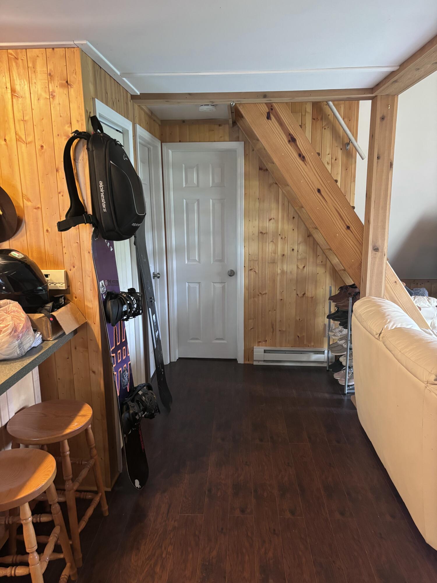 12063 Hickory Drive Property Photo 4