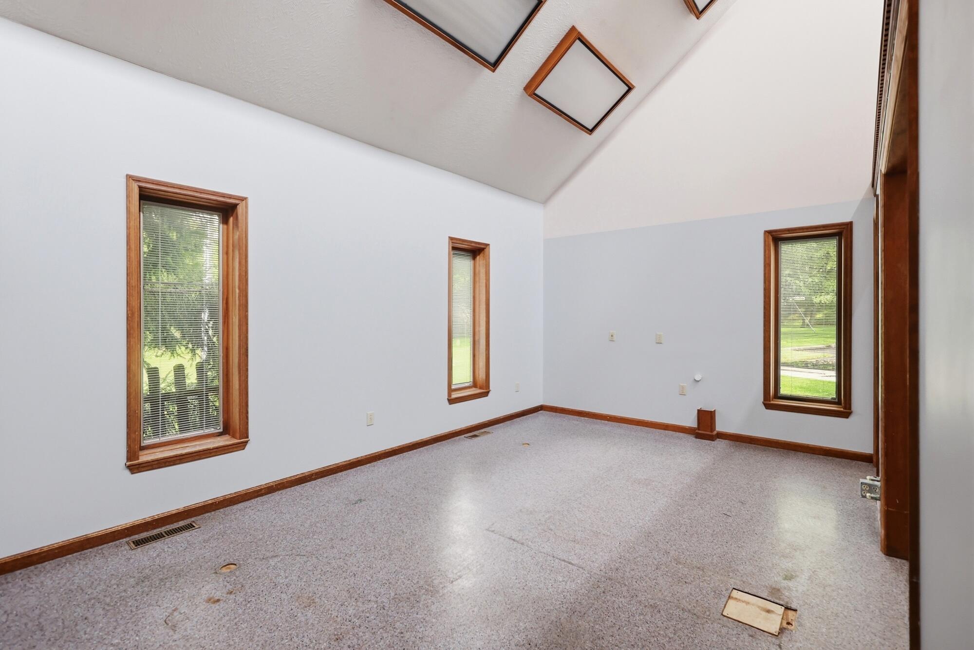 415 E Home Road Property Photo 54