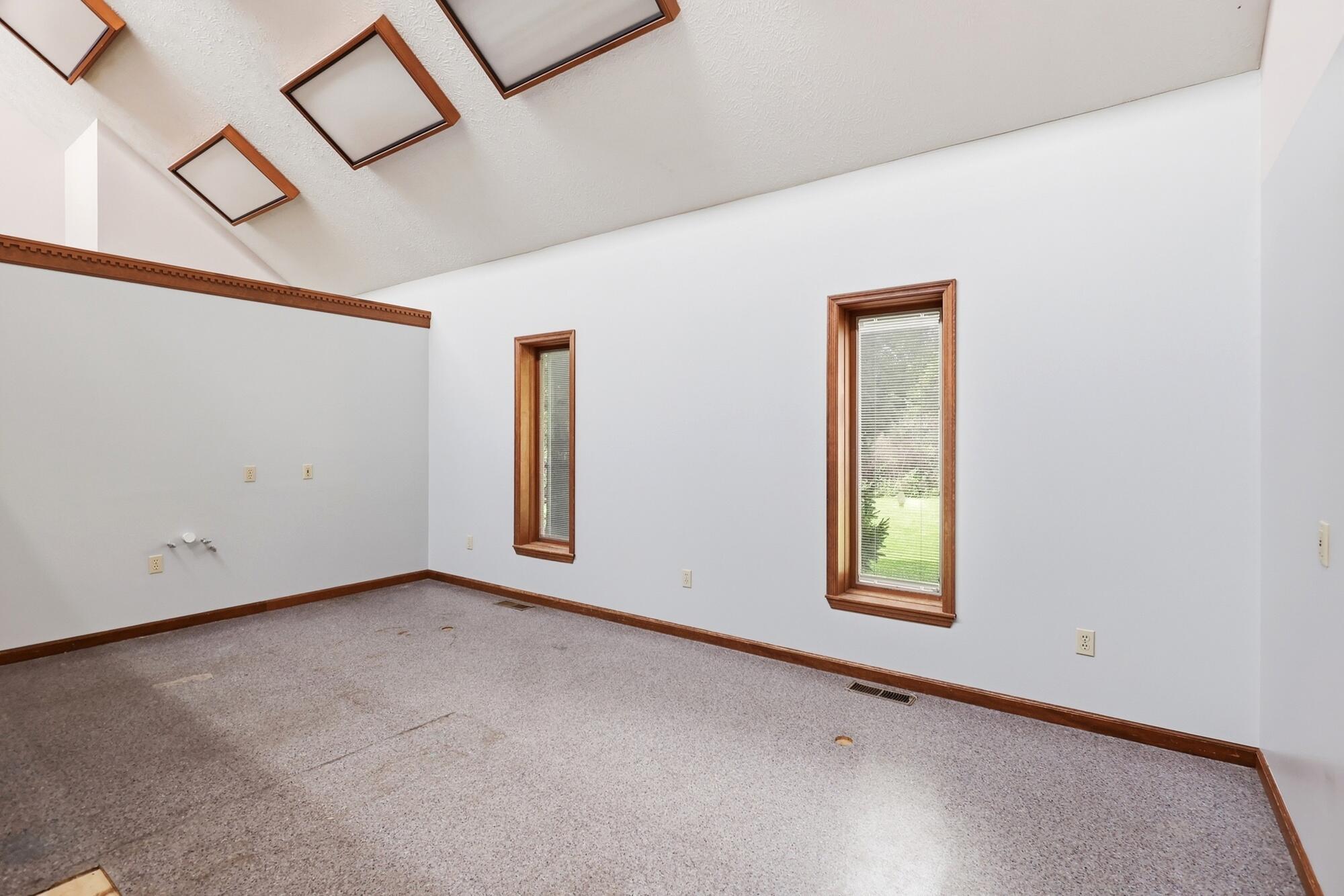 415 E Home Road Property Photo 57