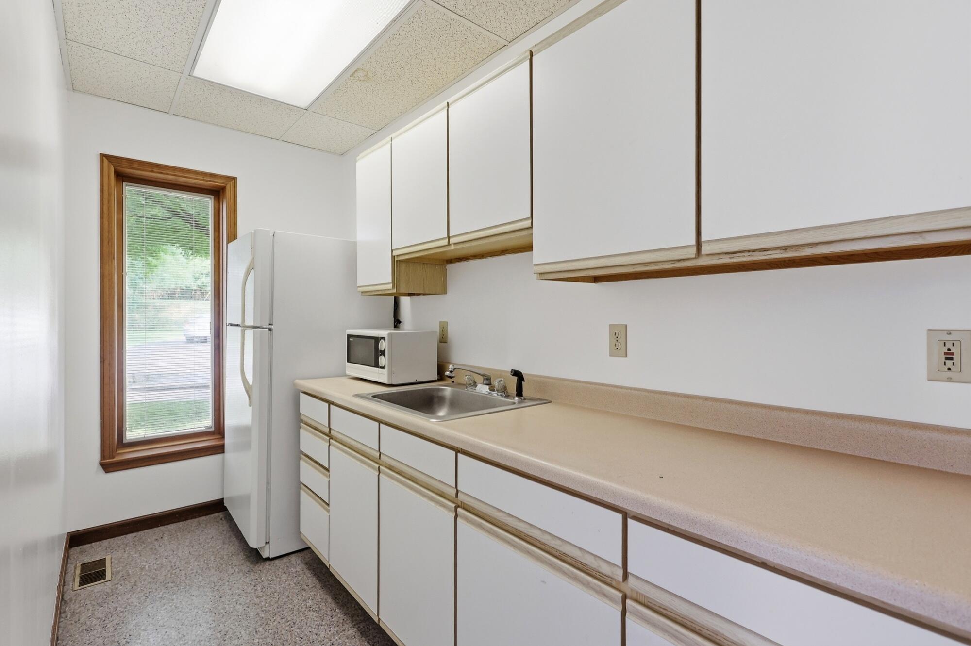 415 E Home Road Property Photo 58