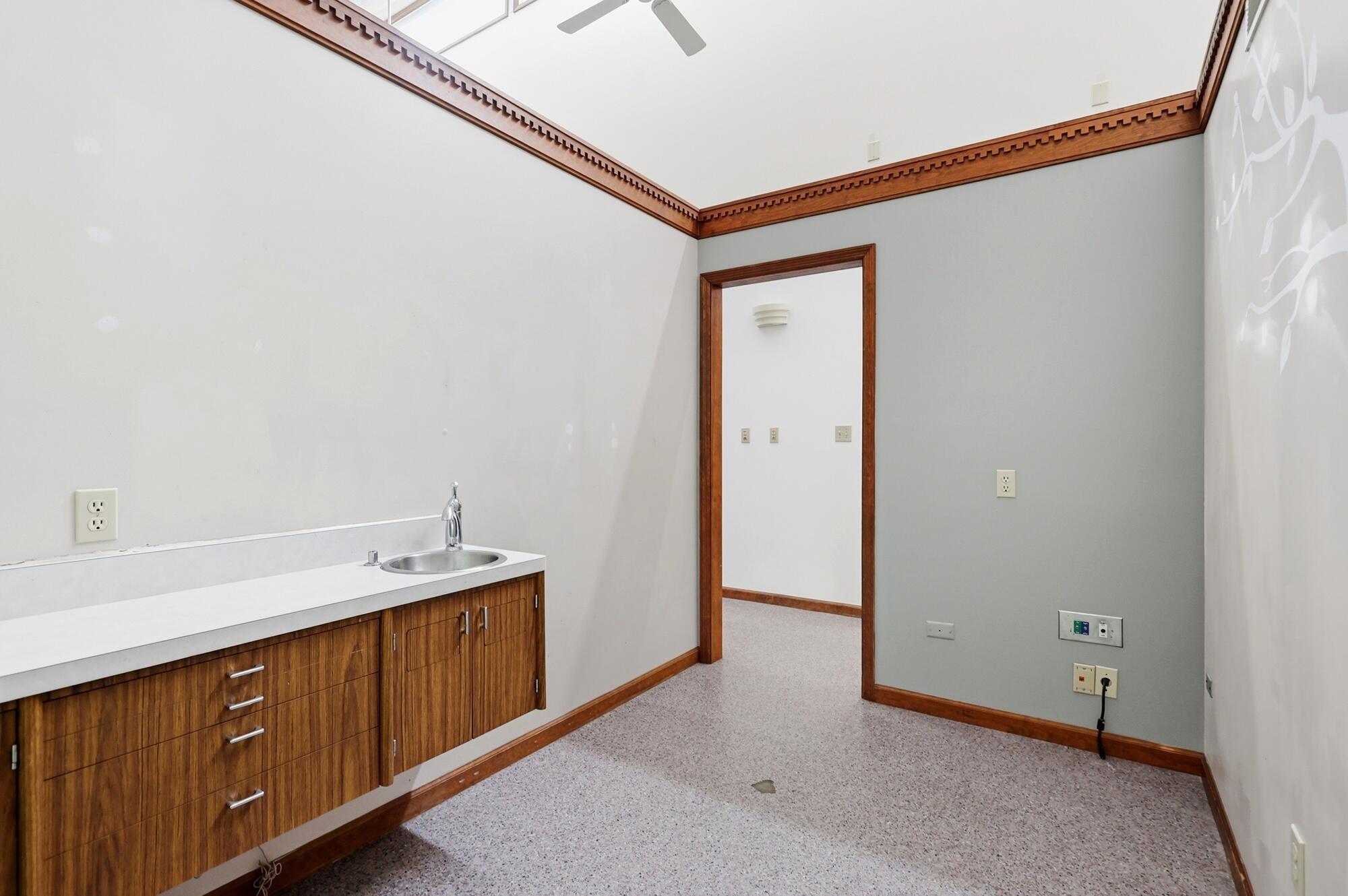 415 E Home Road Property Photo 60