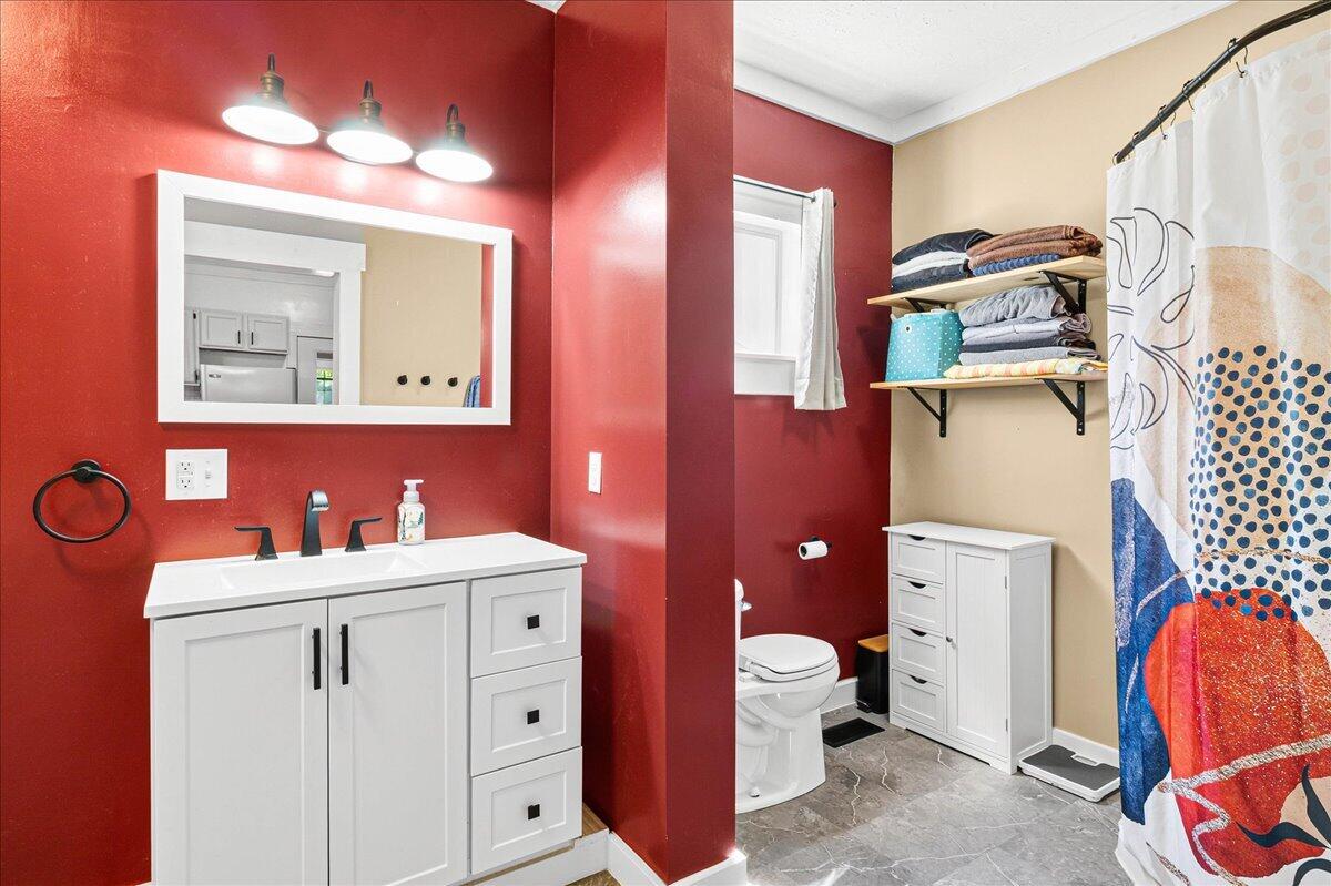 426 W Light Street Property Photo 6