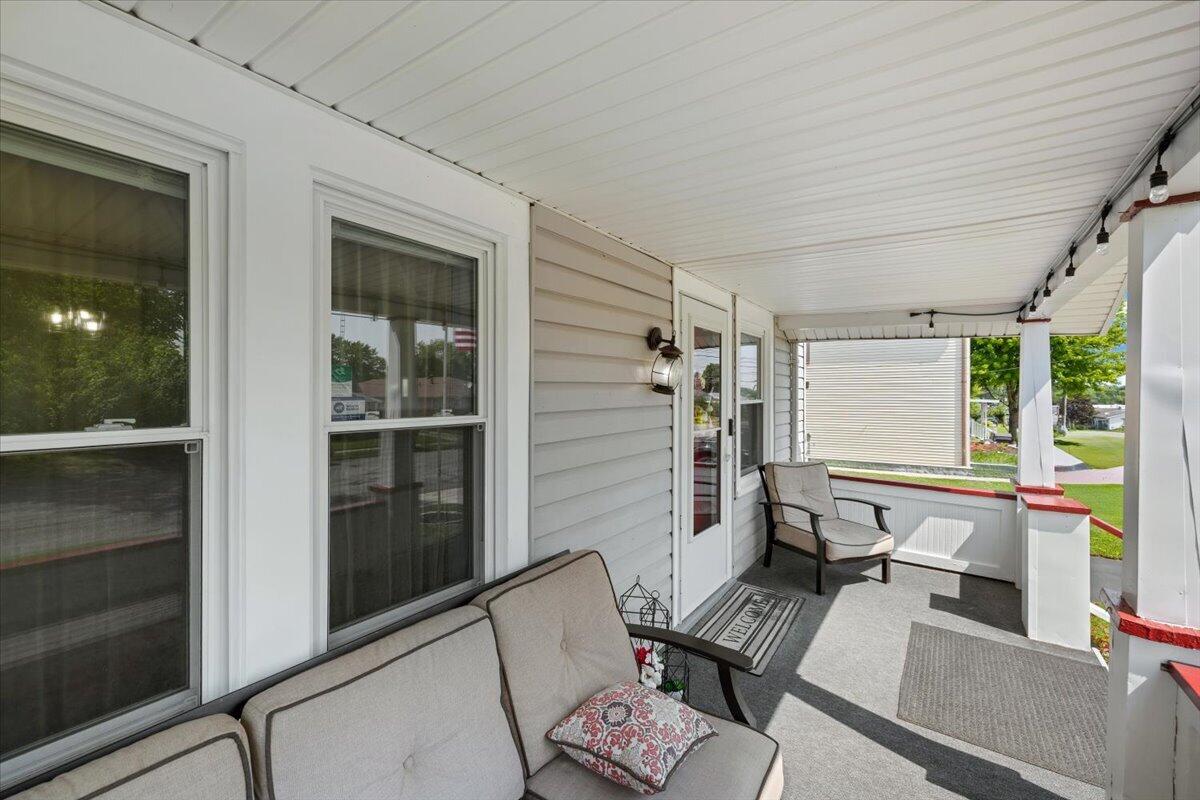 1115 Beacon Street Property Photo 10