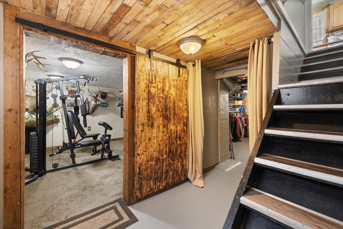 1115 Beacon Street Property Photo 21