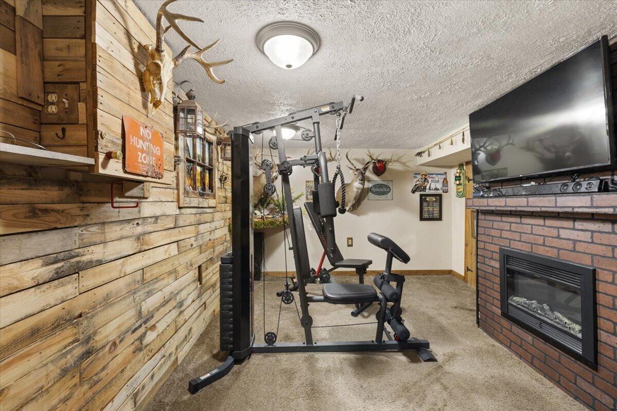 1115 Beacon Street Property Photo 22