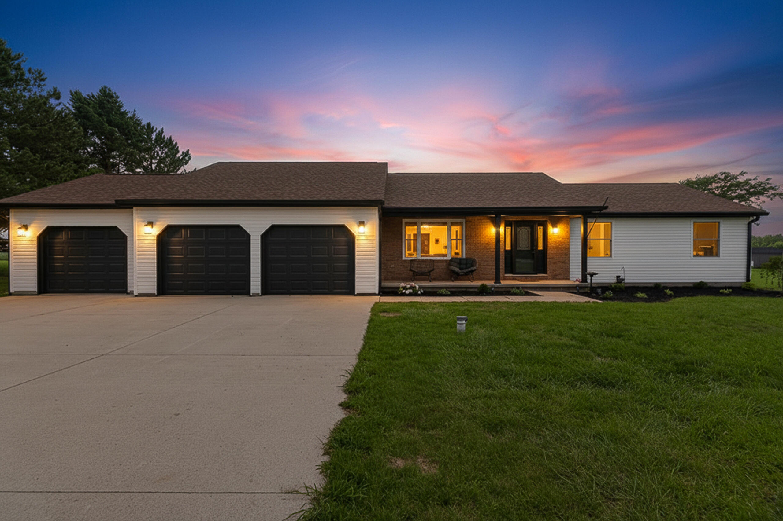 17212 Sharp Road Property Photo 1