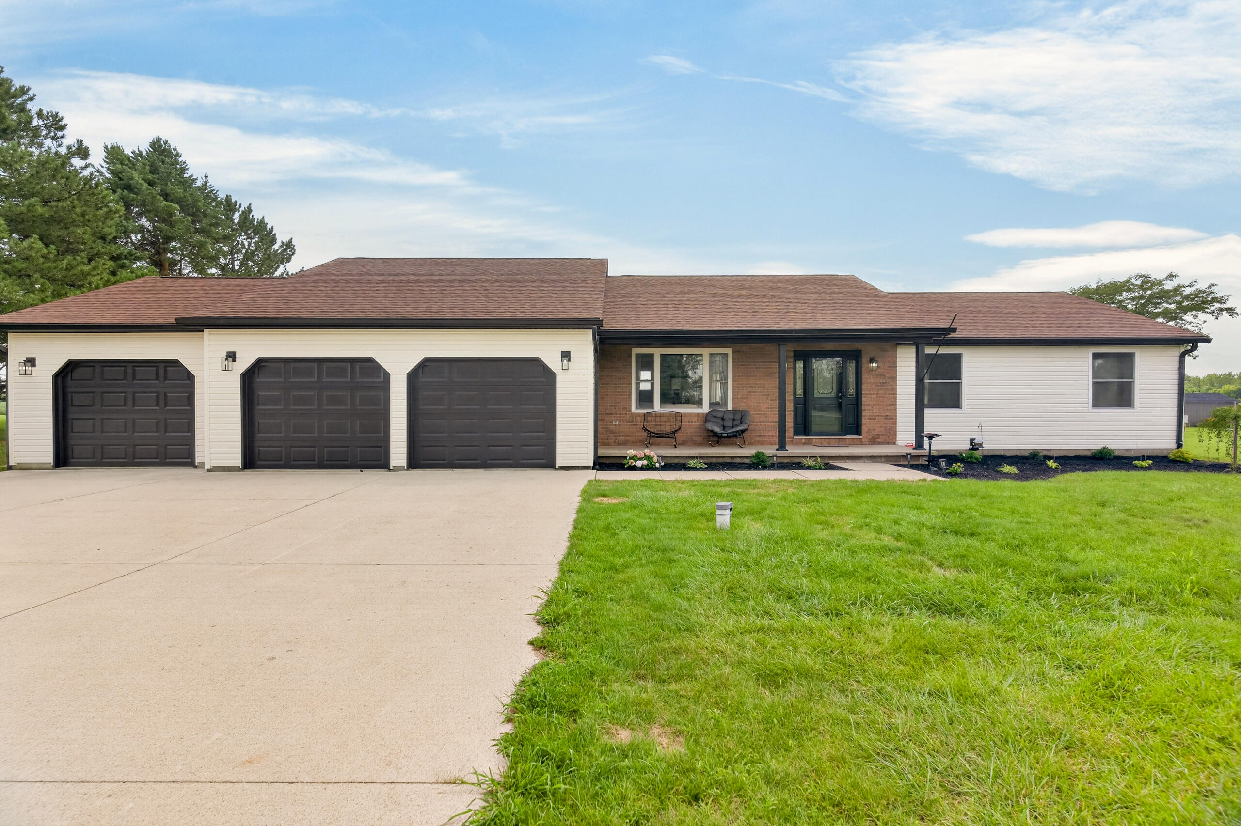 17212 Sharp Road Property Photo 4