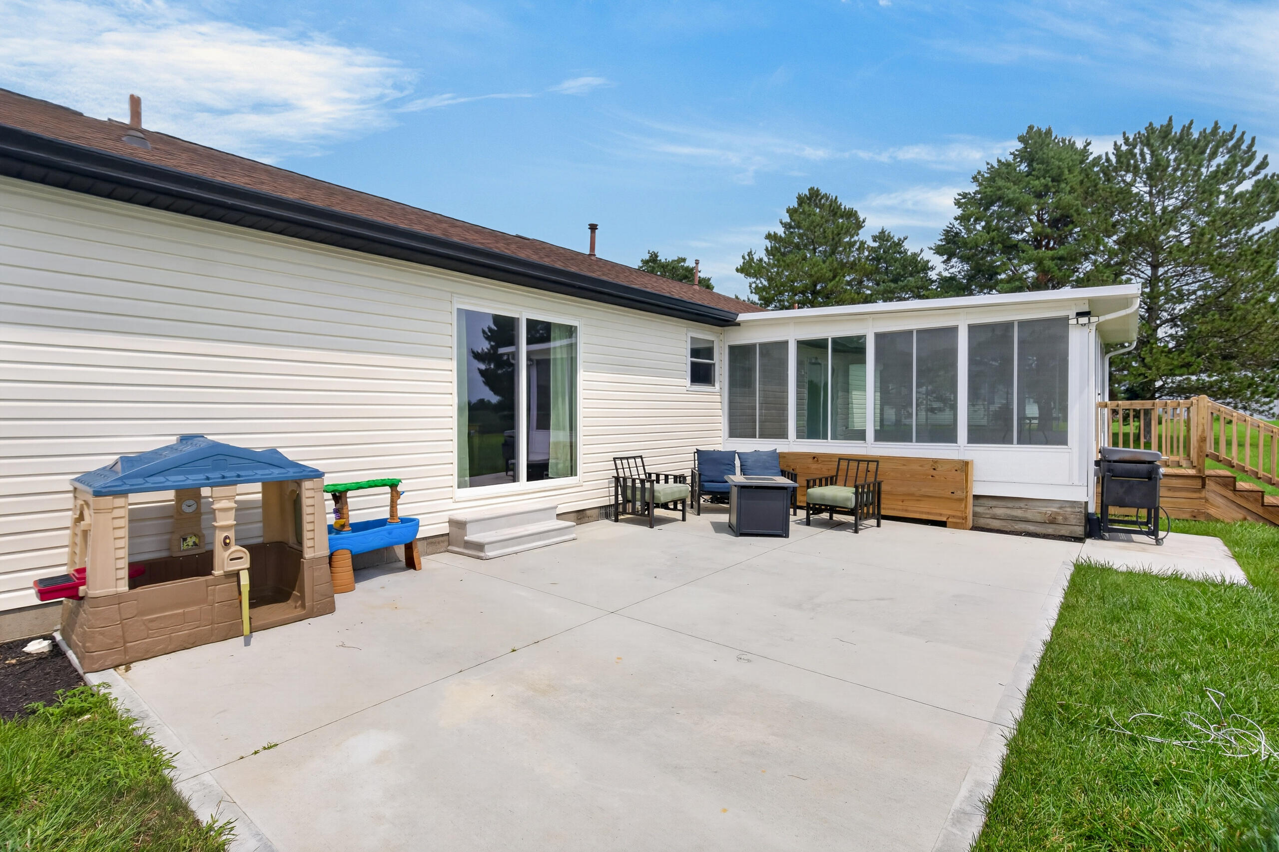 17212 Sharp Road Property Photo 36