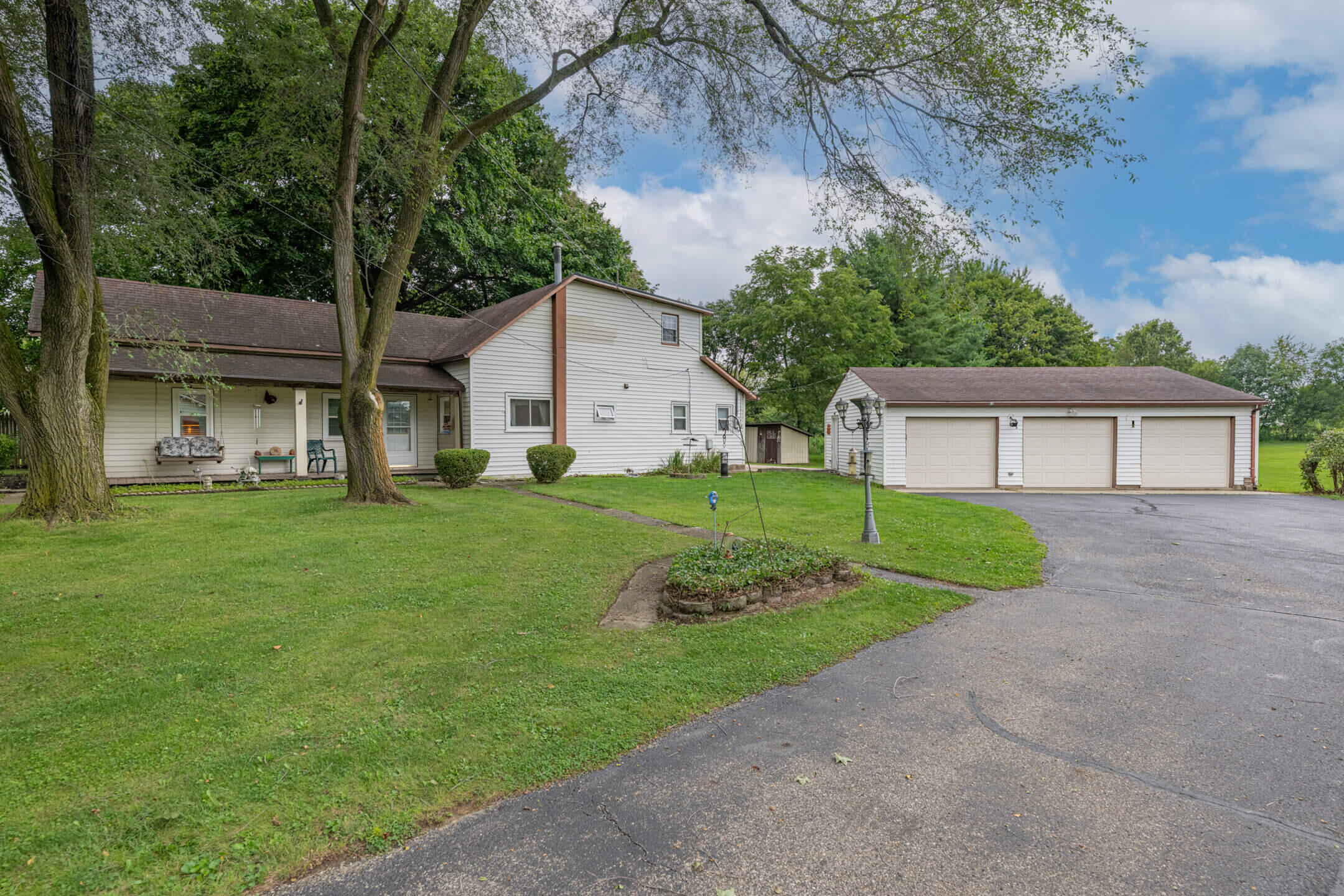 7570 Troy Road Property Photo 1