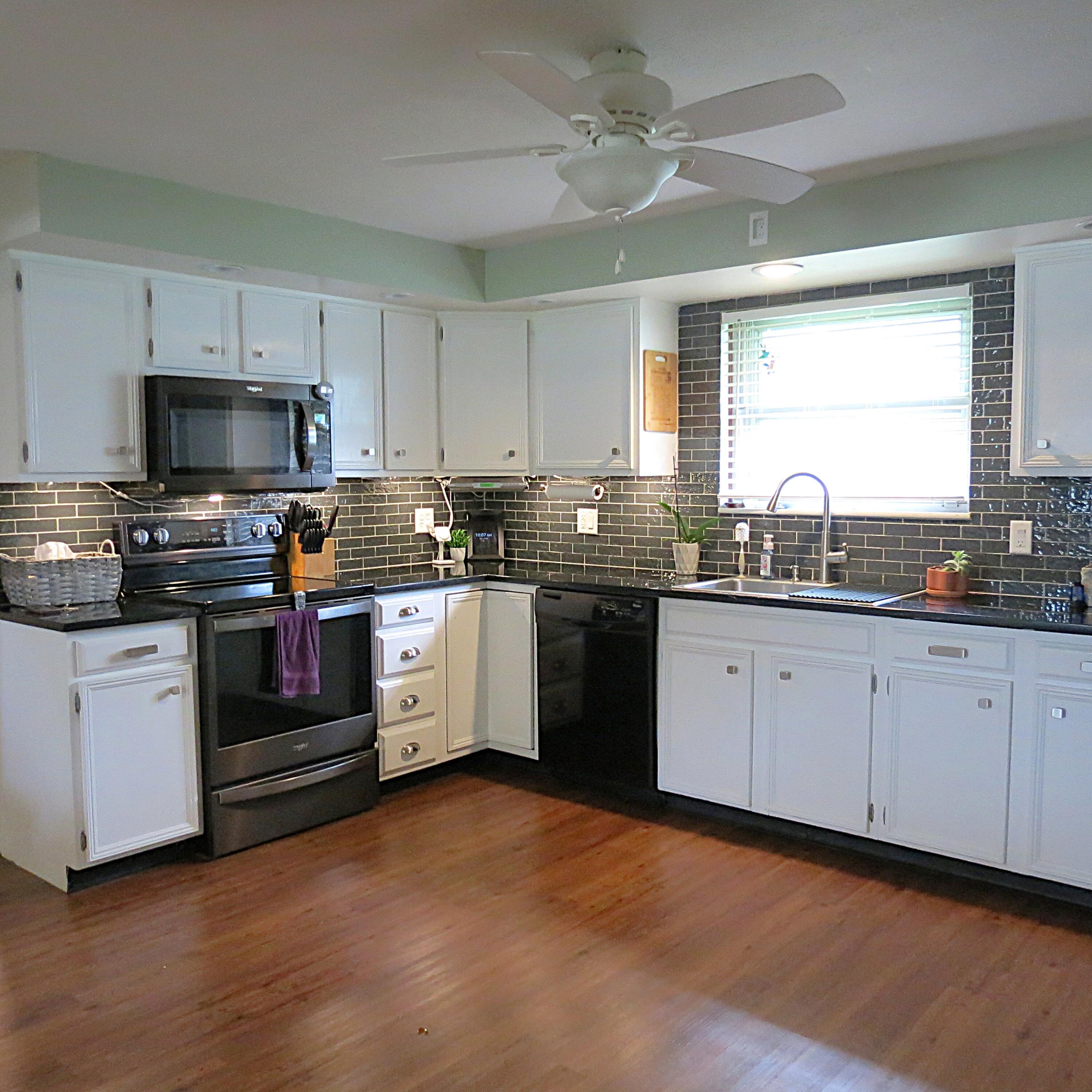 1110 Jon Avenue Property Photo 6