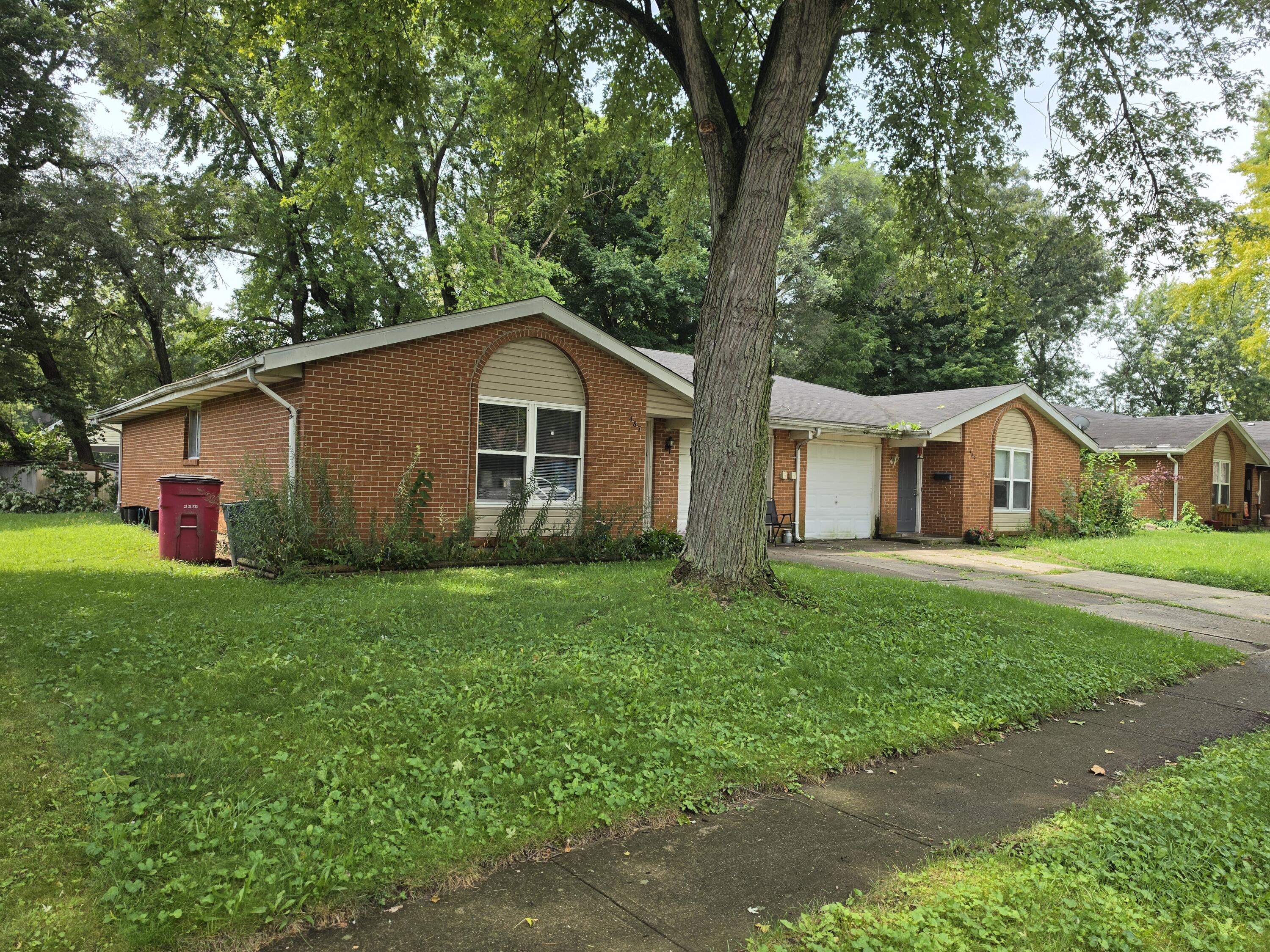 487 Lyle Drive Property Photo 1