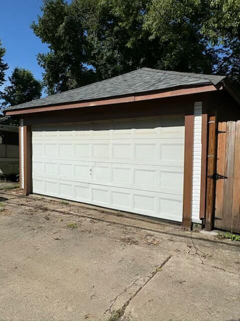 142 Lorenz Avenue Property Photo 6