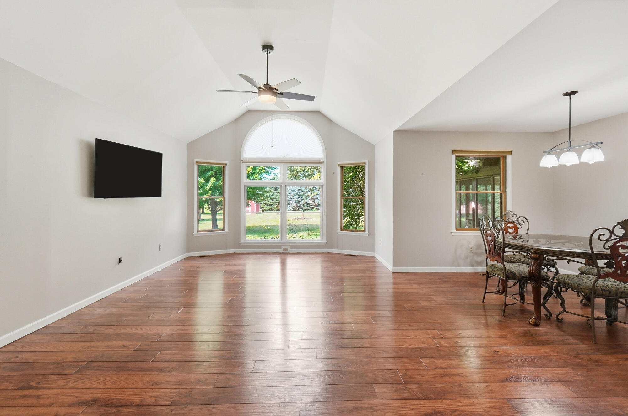 10619 Frederick Pike Property Photo 8