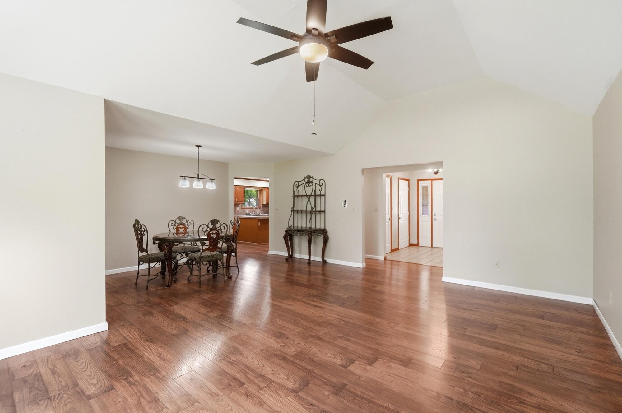 10619 Frederick Pike Property Photo 12