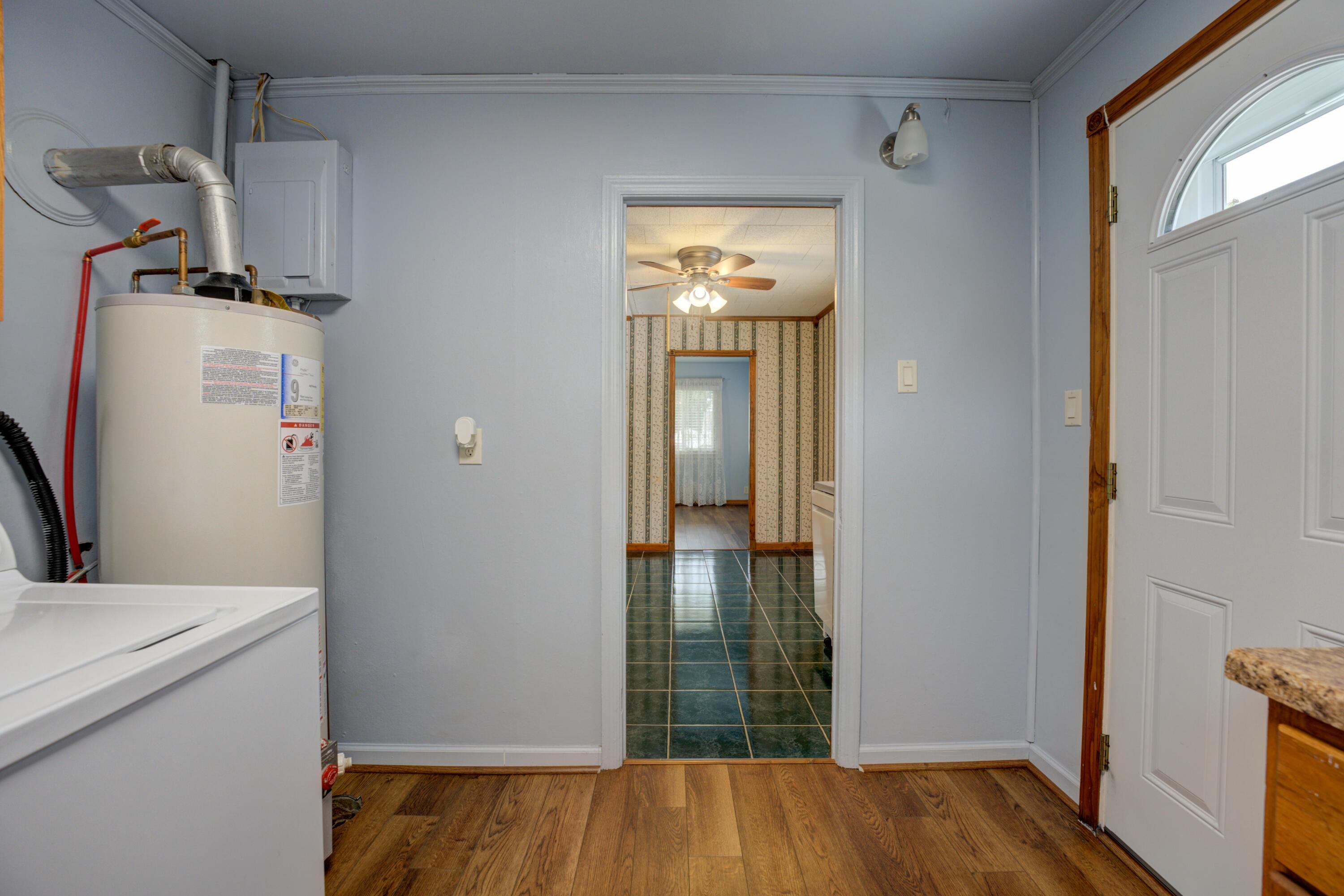 111 W Harmon Drive Property Photo 30
