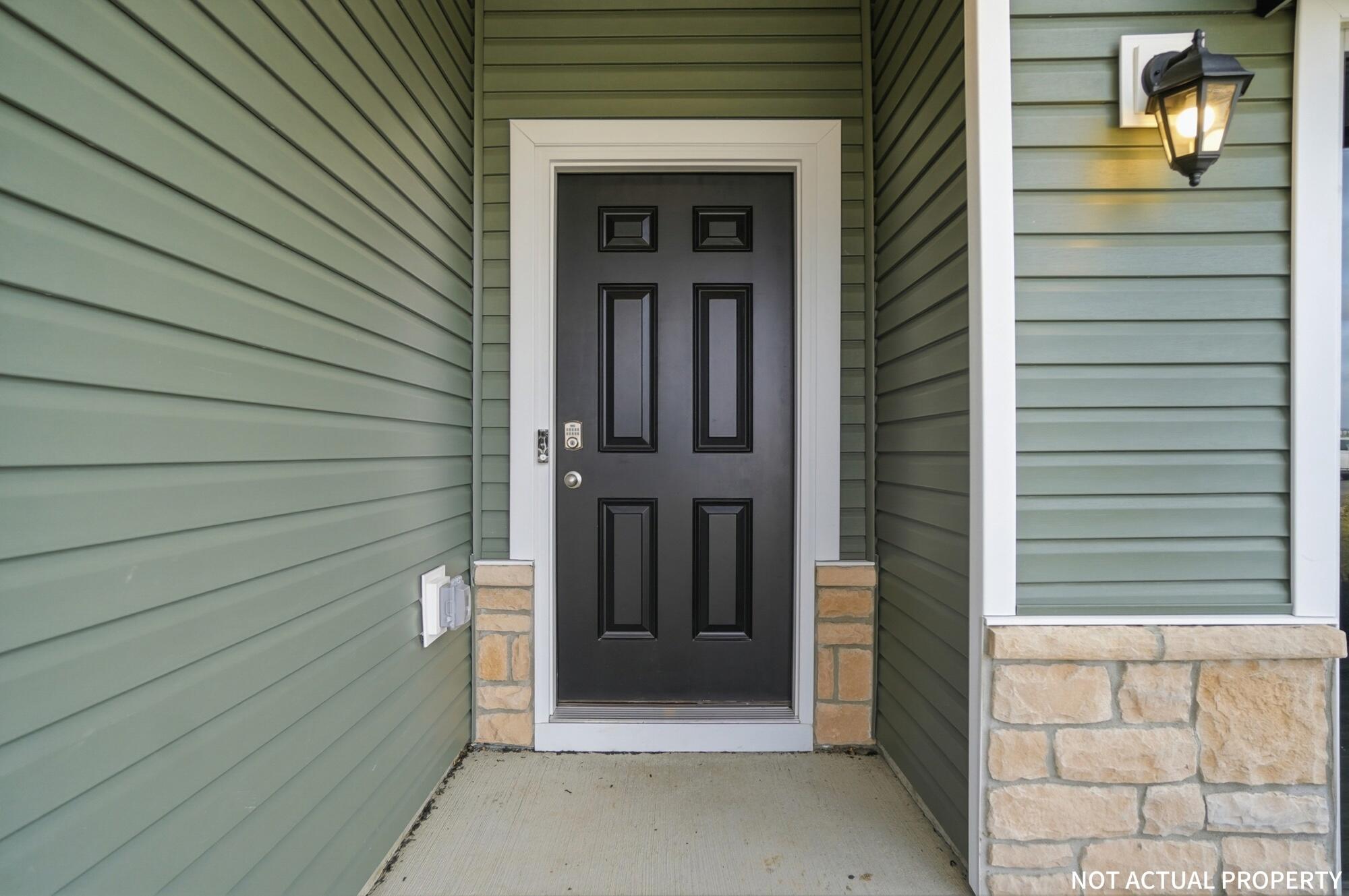 1249 Sherwood Loop Property Photo 3