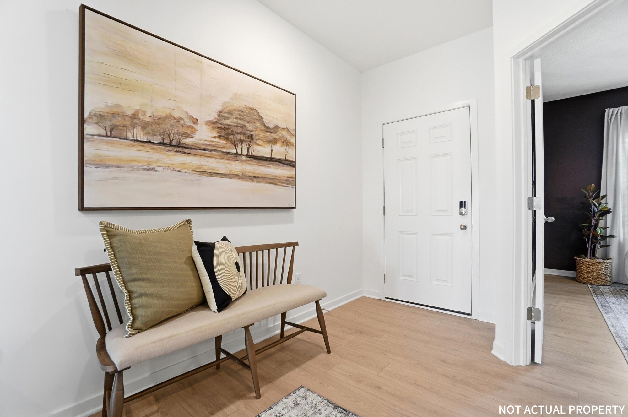 1249 Sherwood Loop Property Photo 4