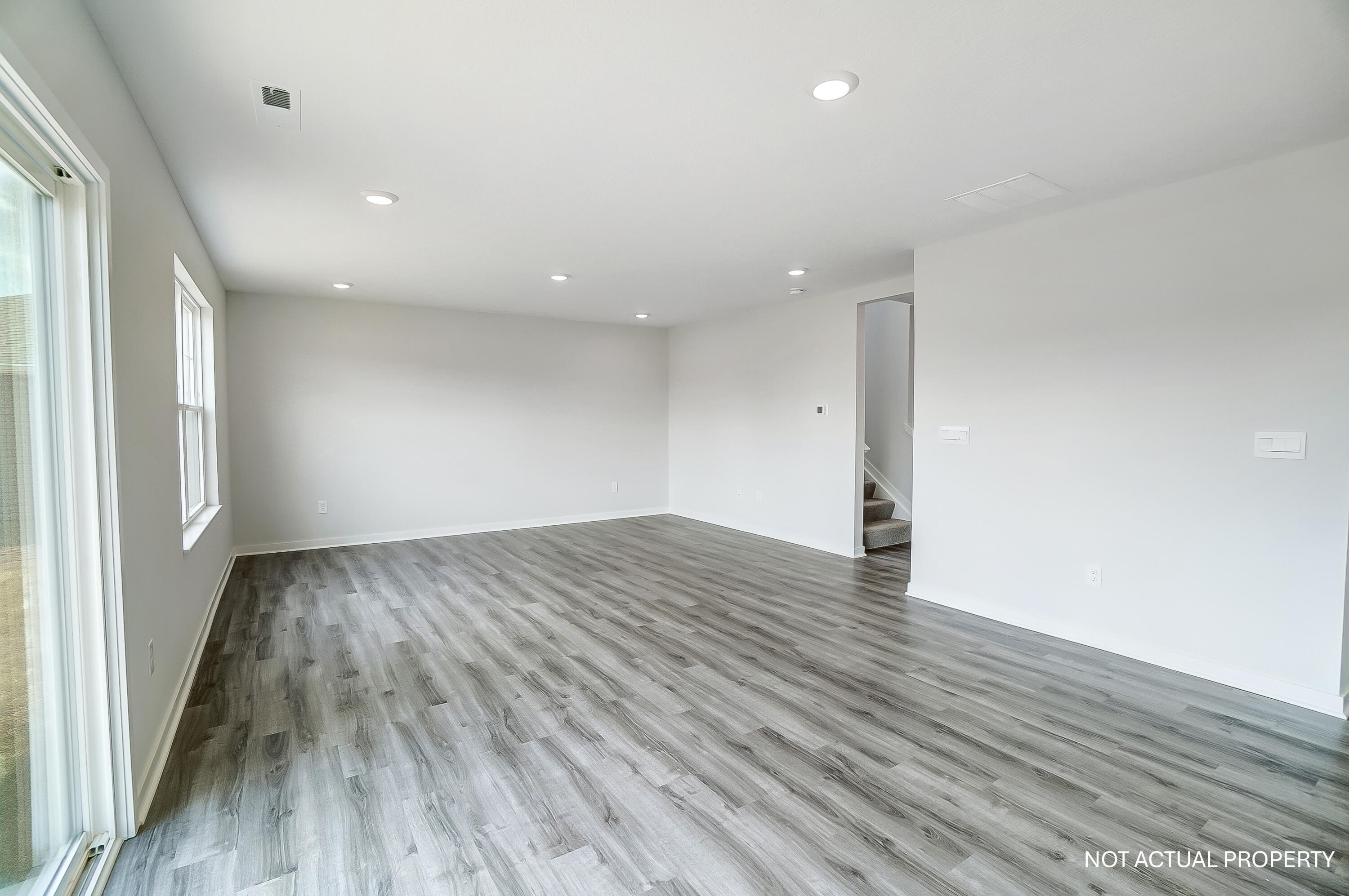 1257 Sherwood Loop Property Photo 4
