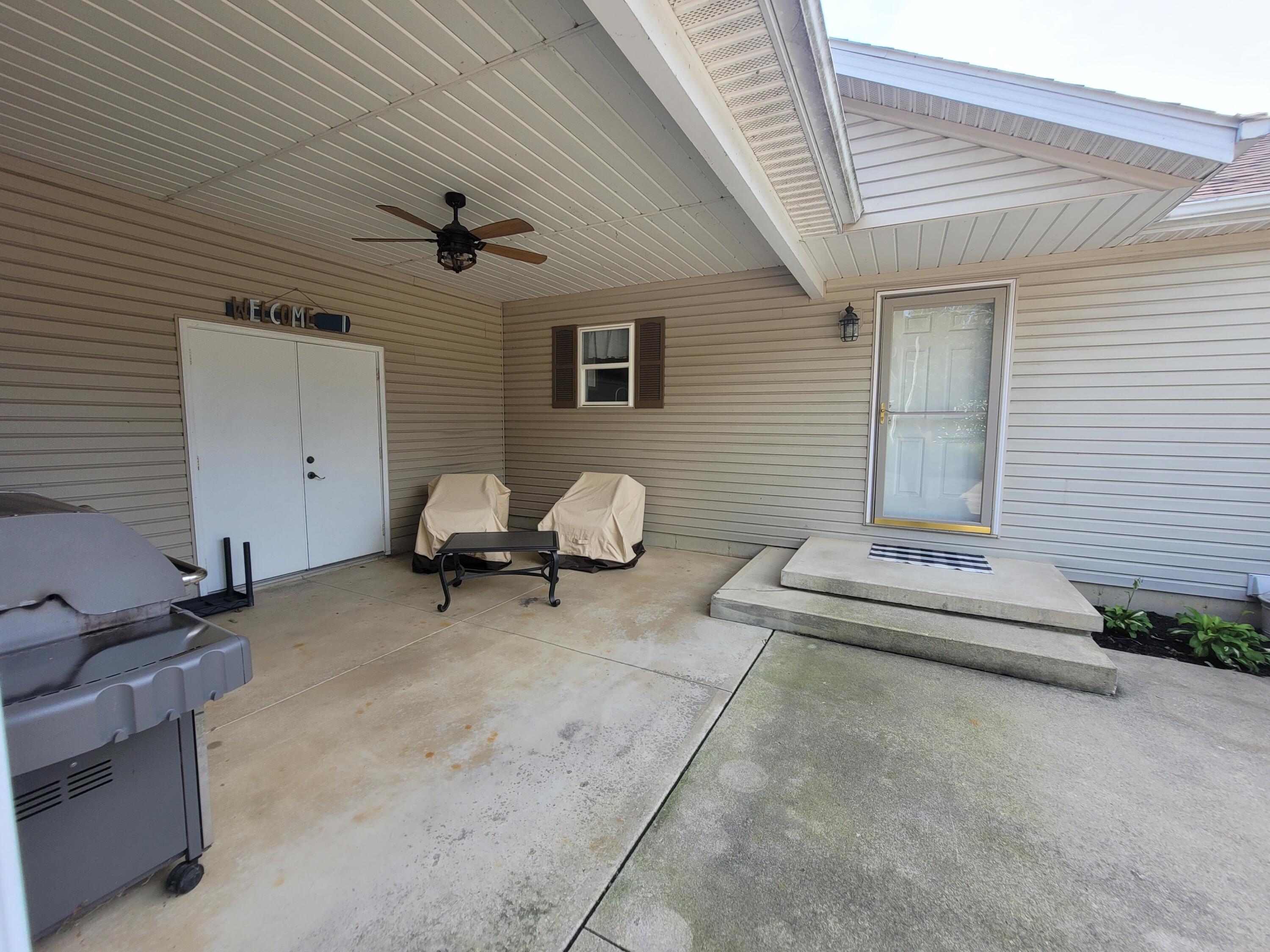 5309 Channel Drive Property Photo 12