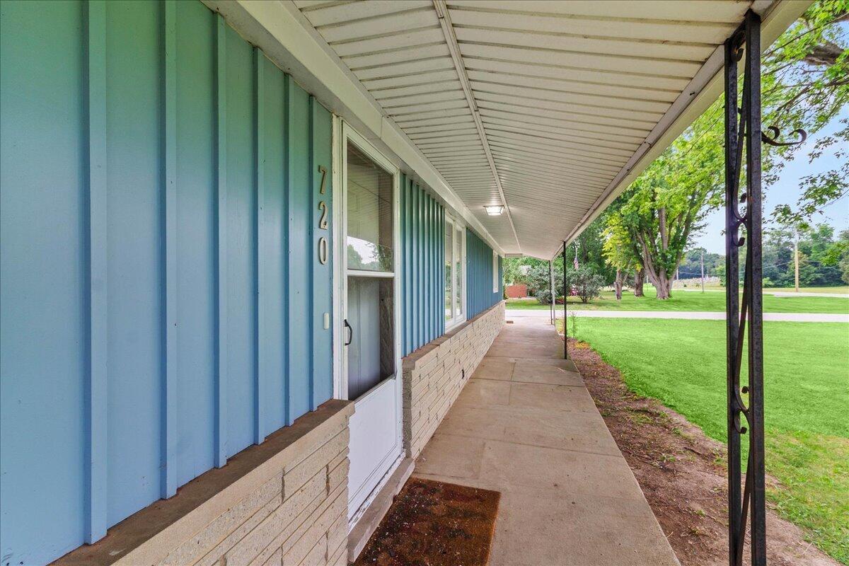 720 Cretcher Avenue Property Photo 5