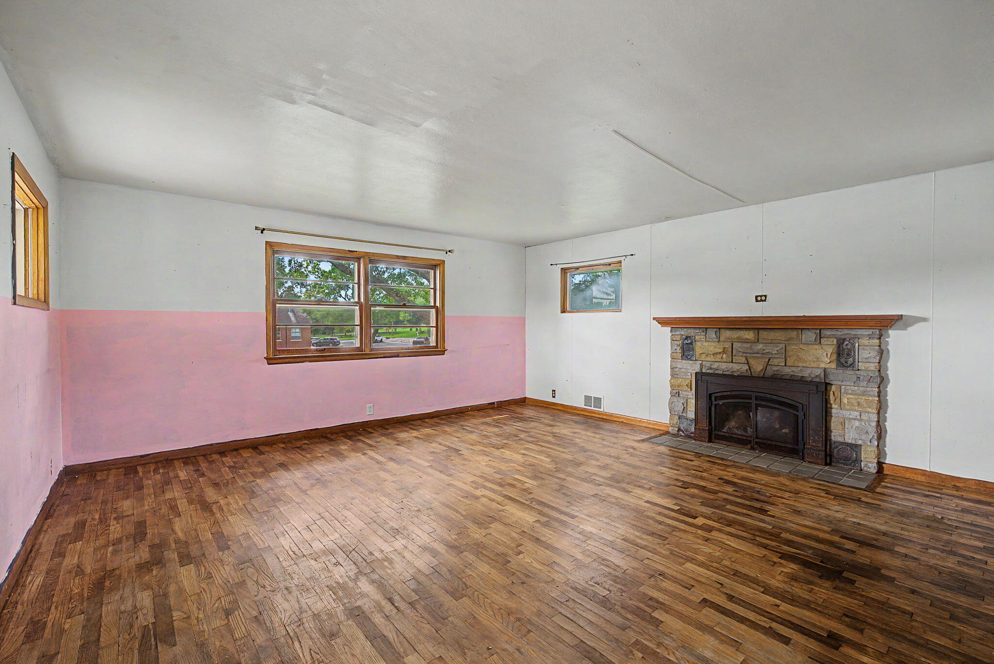 306 E Meeker Avenue Property Photo 7