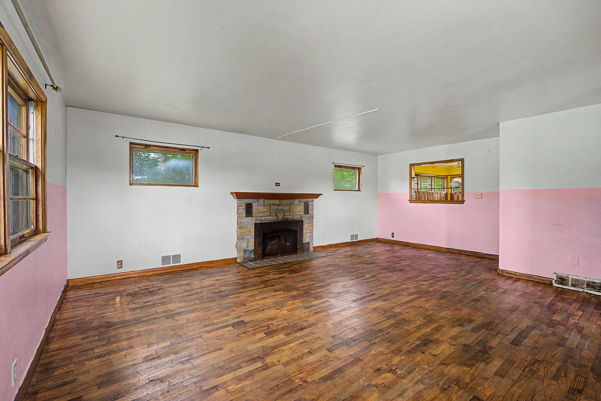 306 E Meeker Avenue Property Photo 8