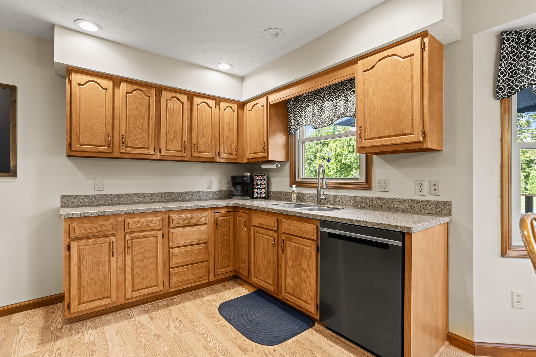 2555 Winfield Court Property Photo 25