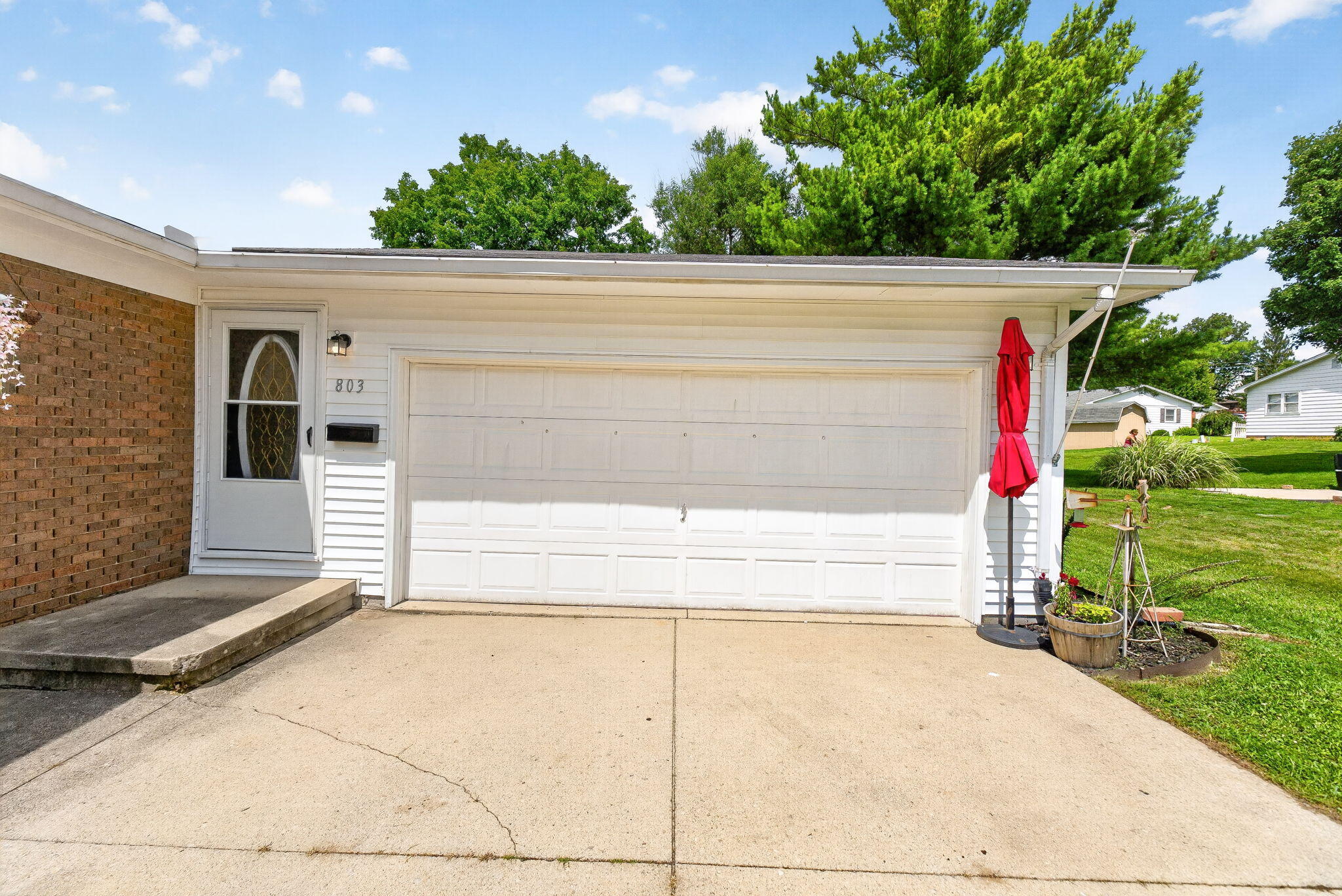 803 Ridgeview Drive Property Photo 5